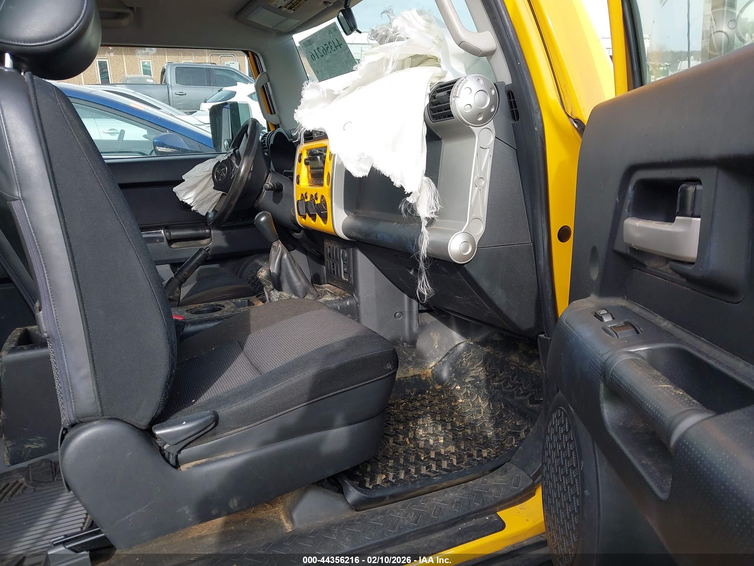 TOYOTA FJ image 5