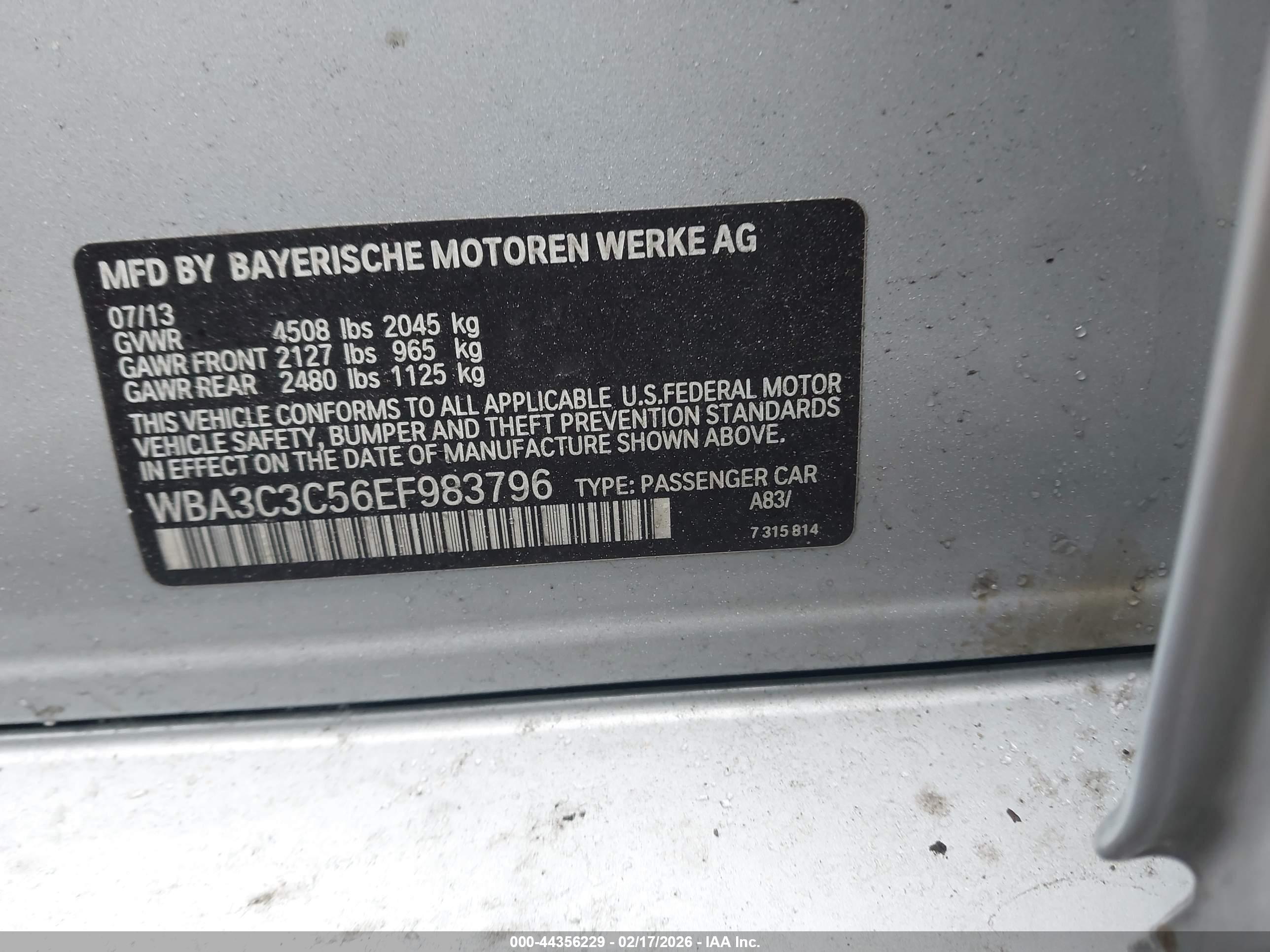 BMW 320I image 9