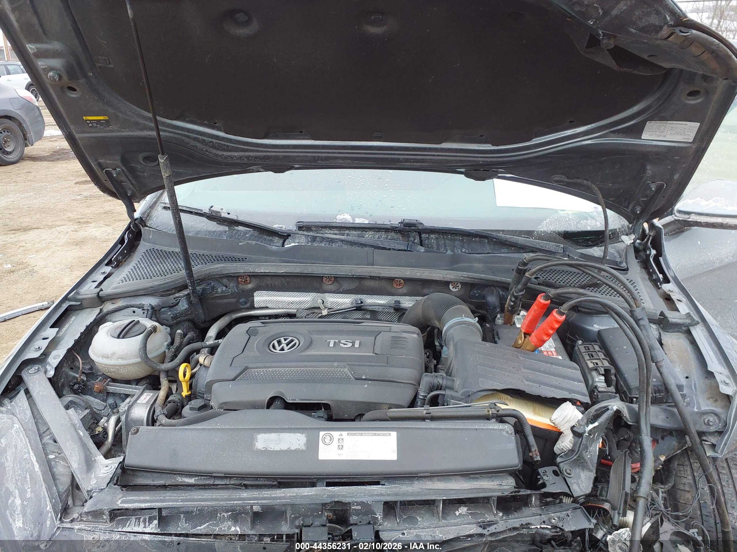 VOLKSWAGEN GOLF image 10
