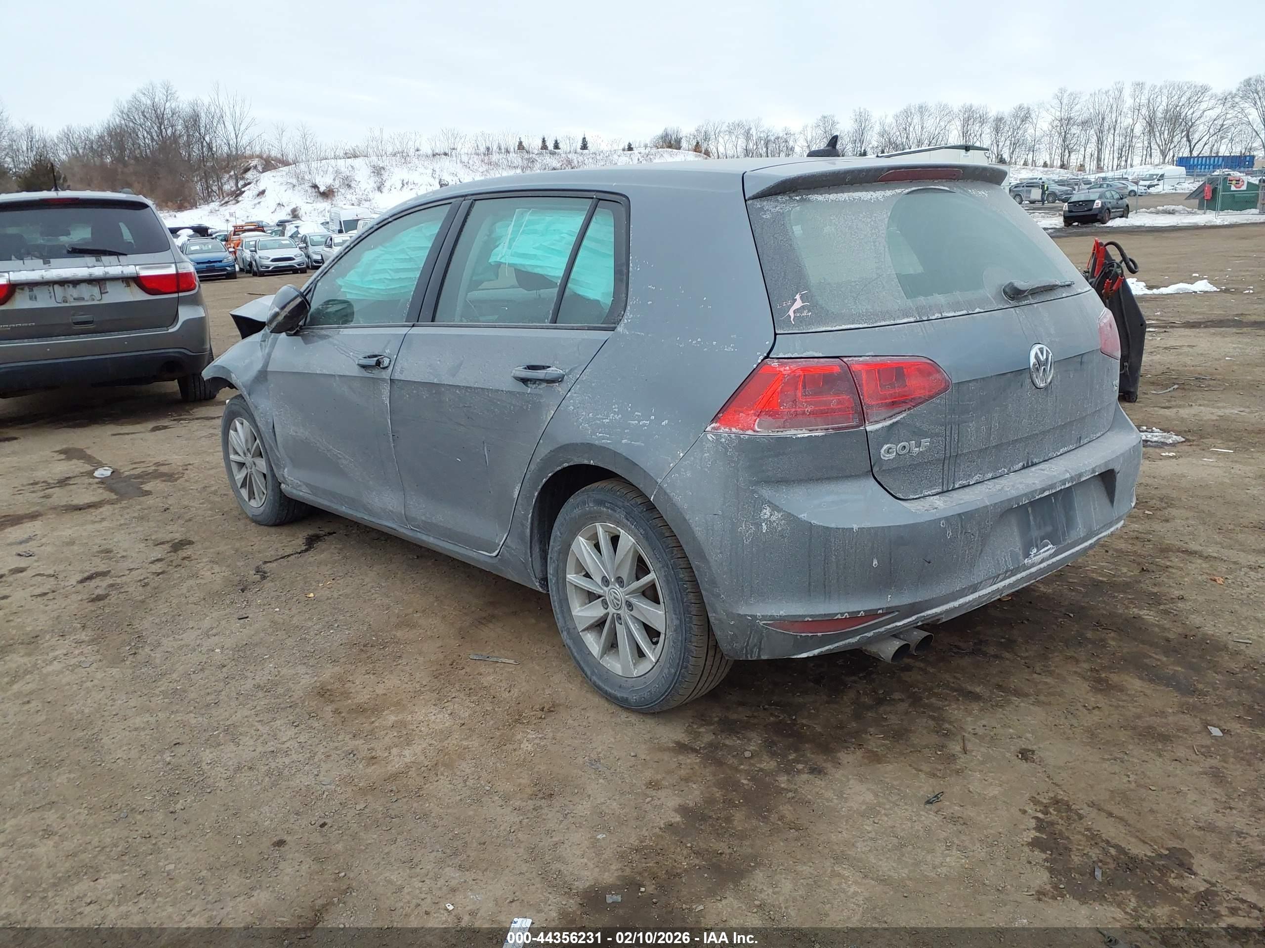 VOLKSWAGEN GOLF image 3