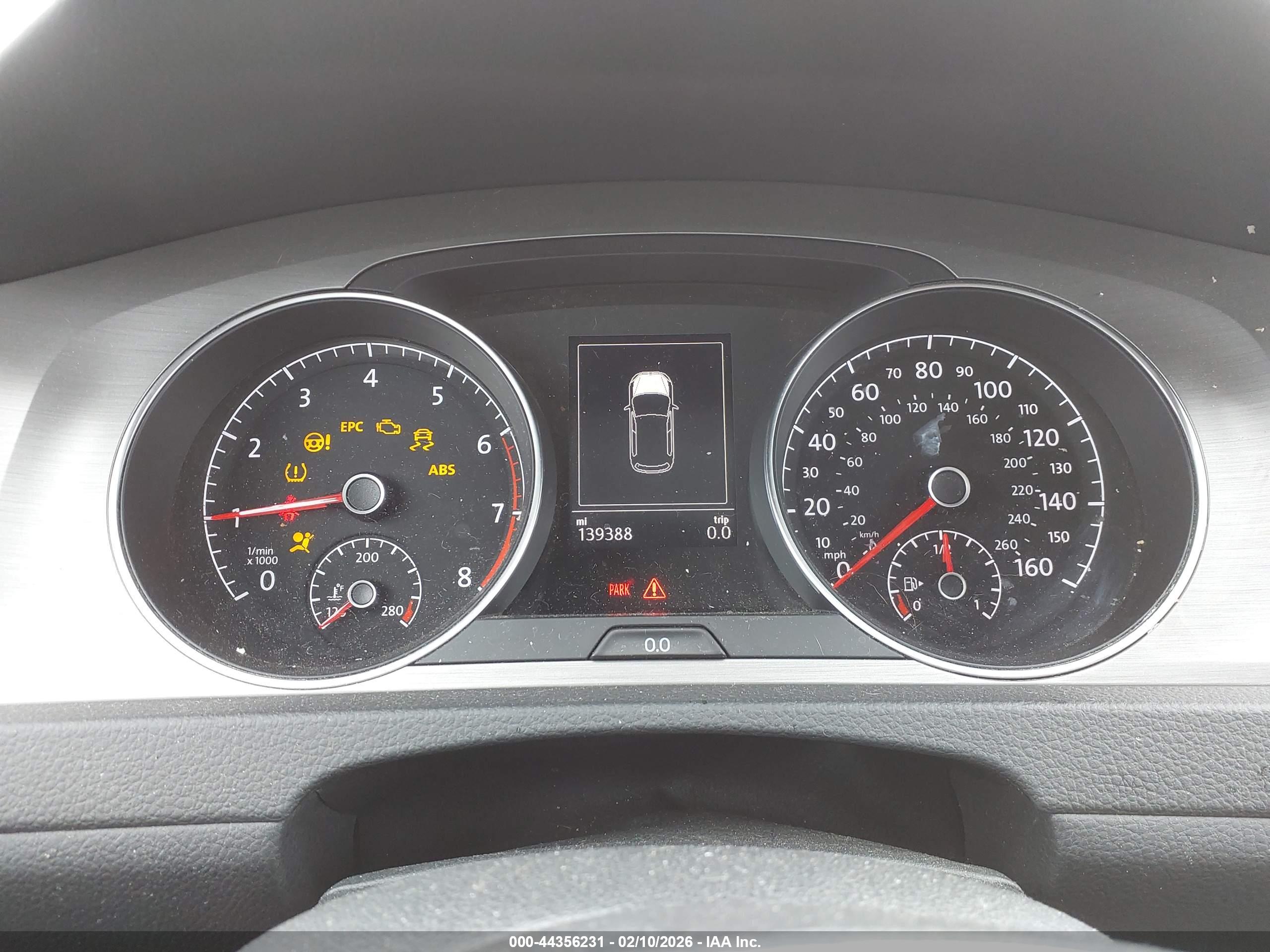 VOLKSWAGEN GOLF image 7