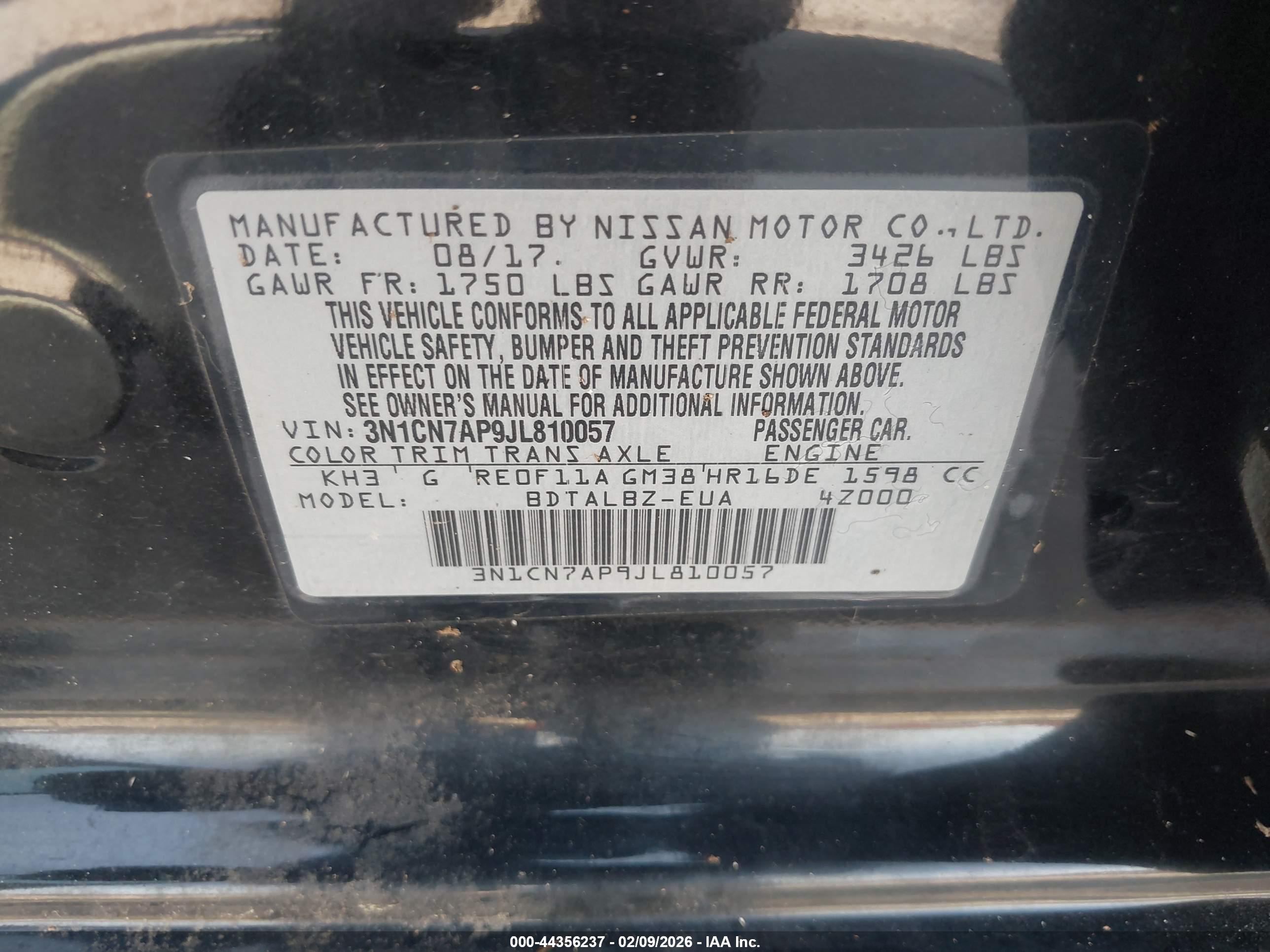 NISSAN VERSA image 9