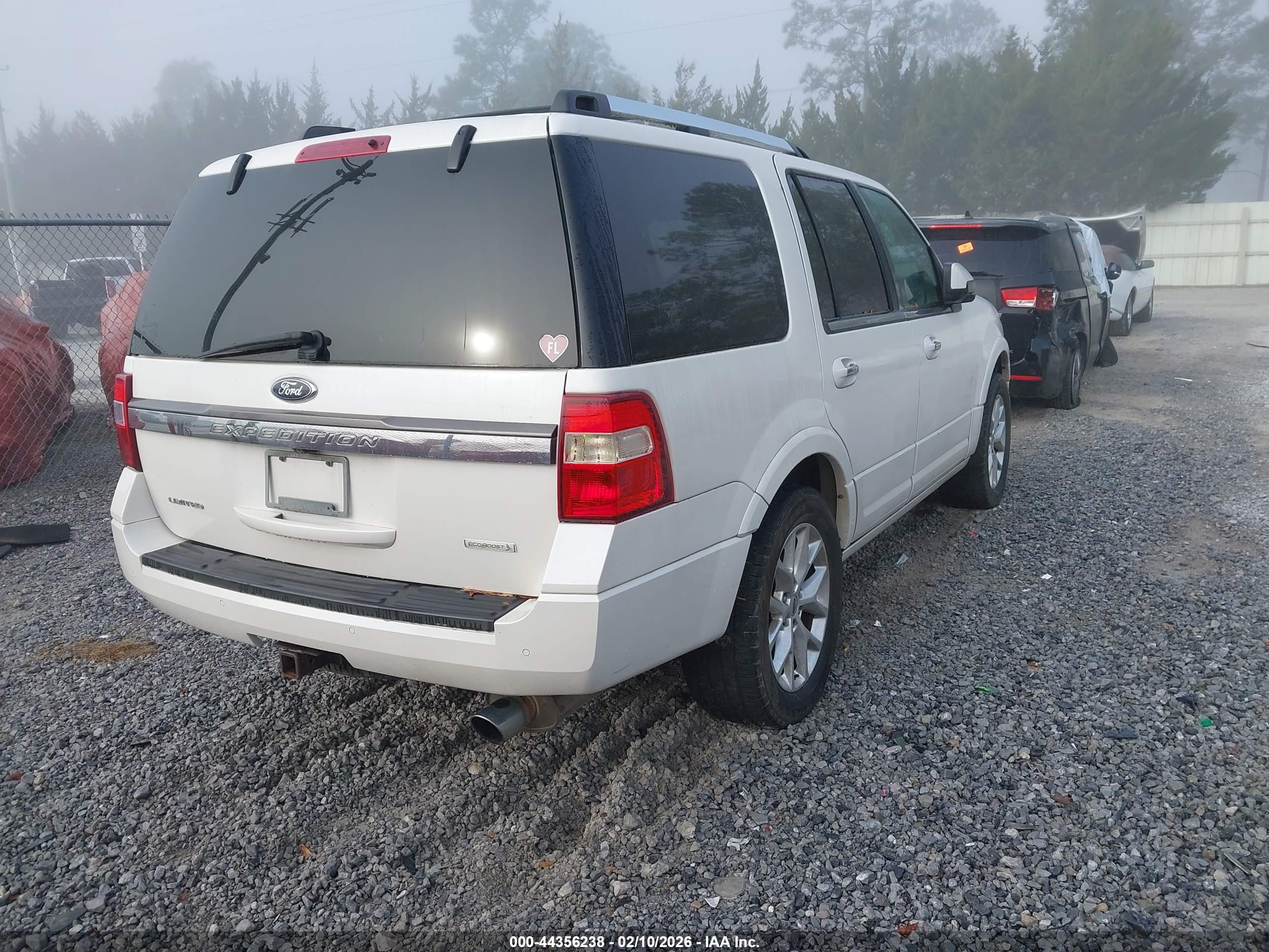 FORD EXPEDITION image 4