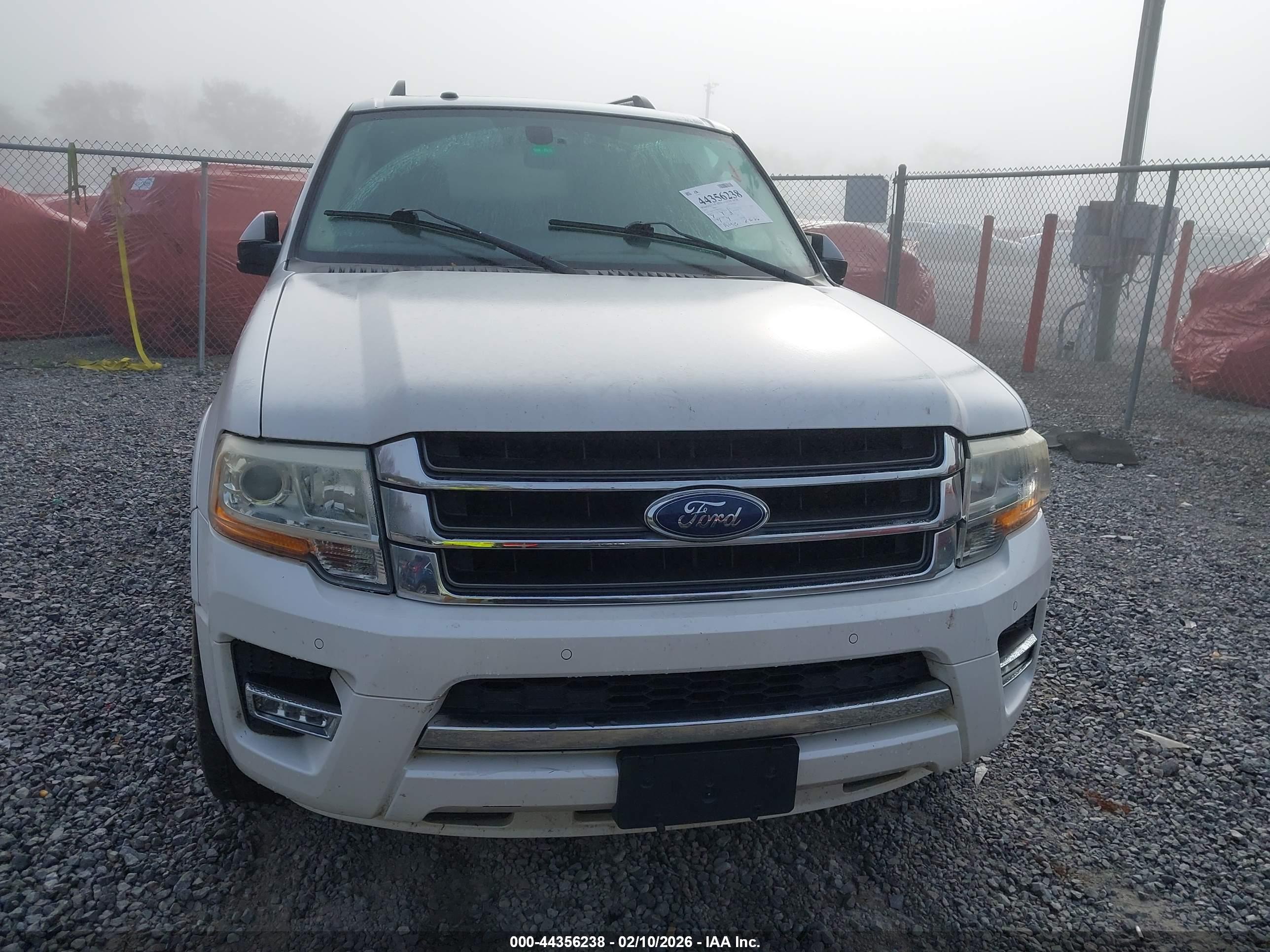 FORD EXPEDITION image 6