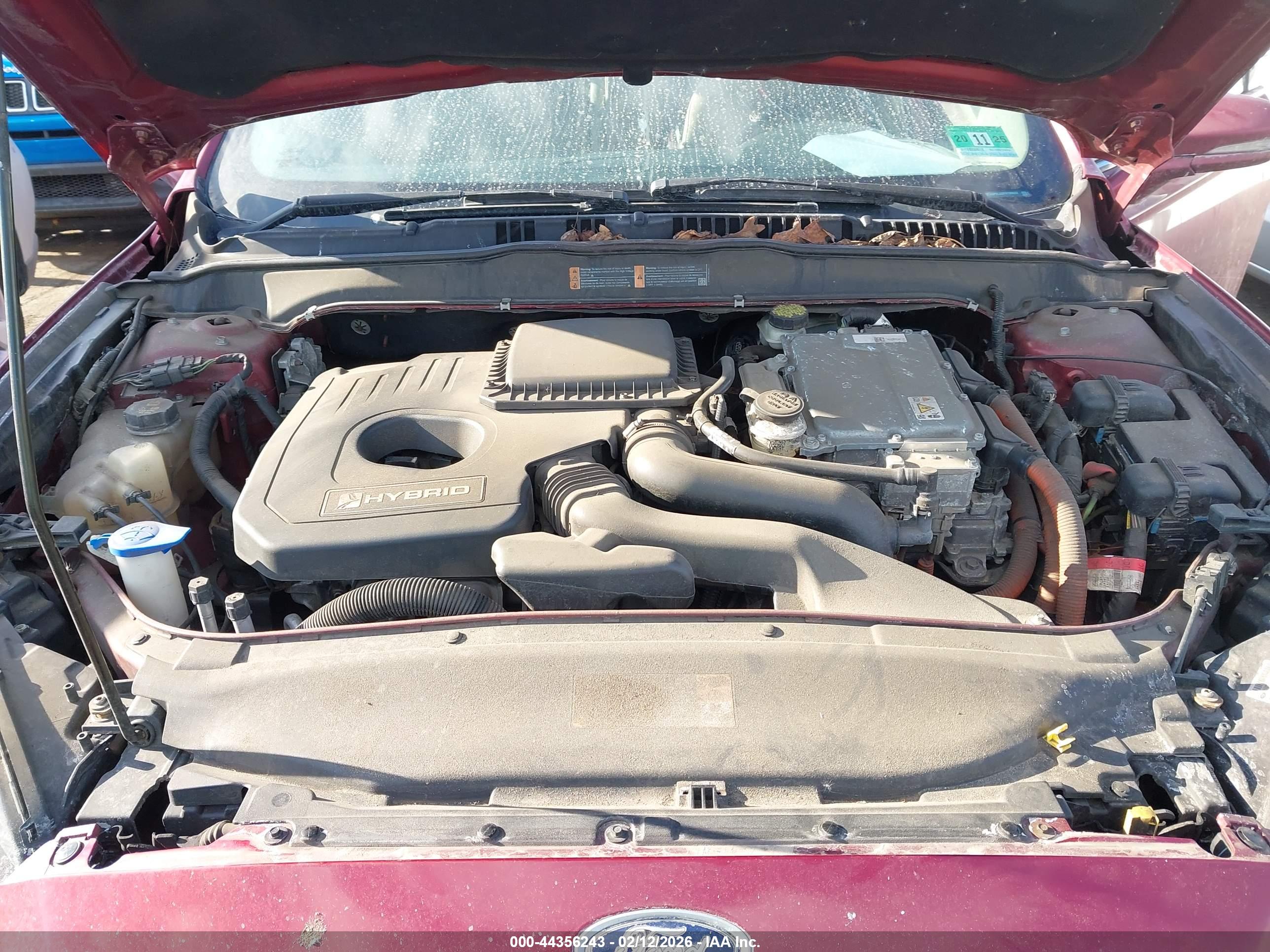 FORD FUSION image 10