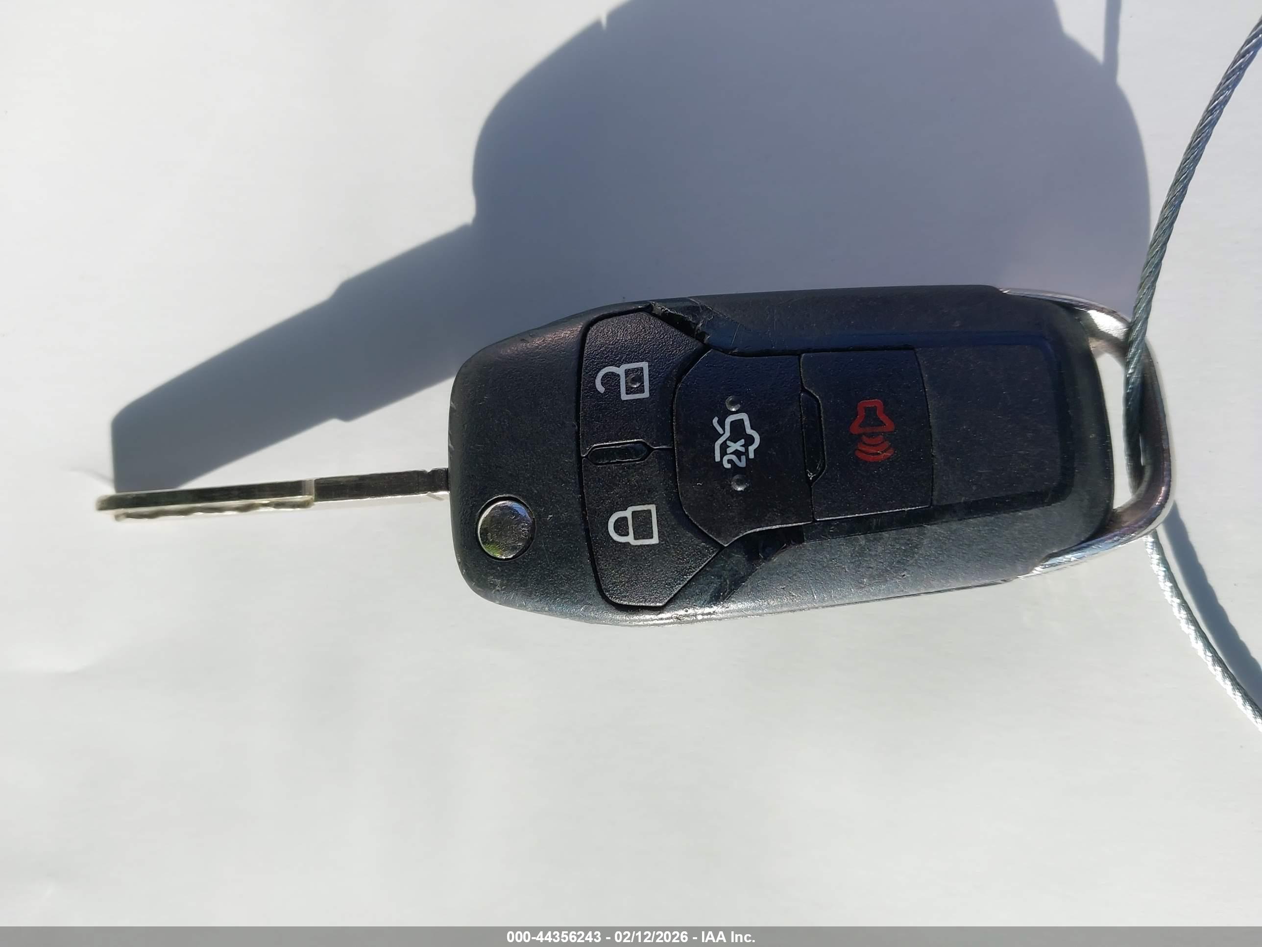 FORD FUSION image 11