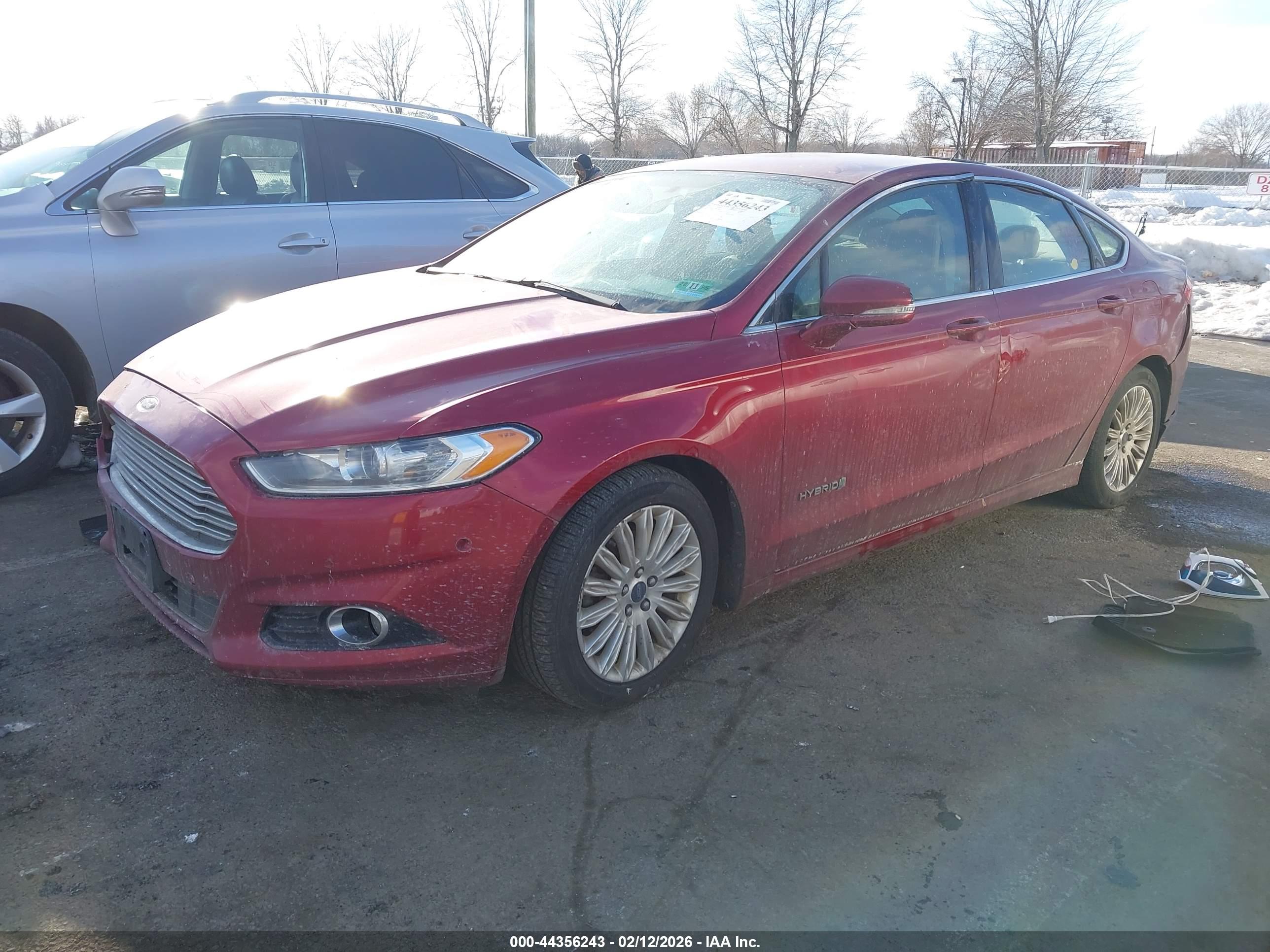FORD FUSION image 2