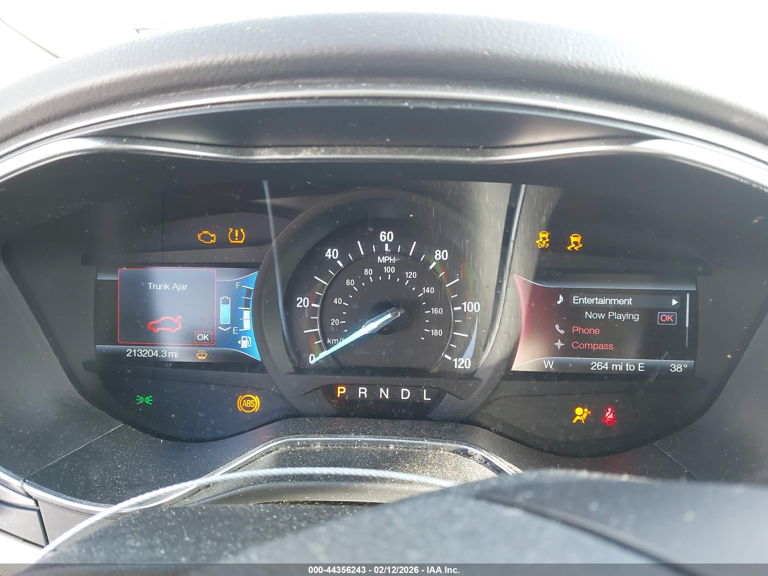 FORD FUSION image 7