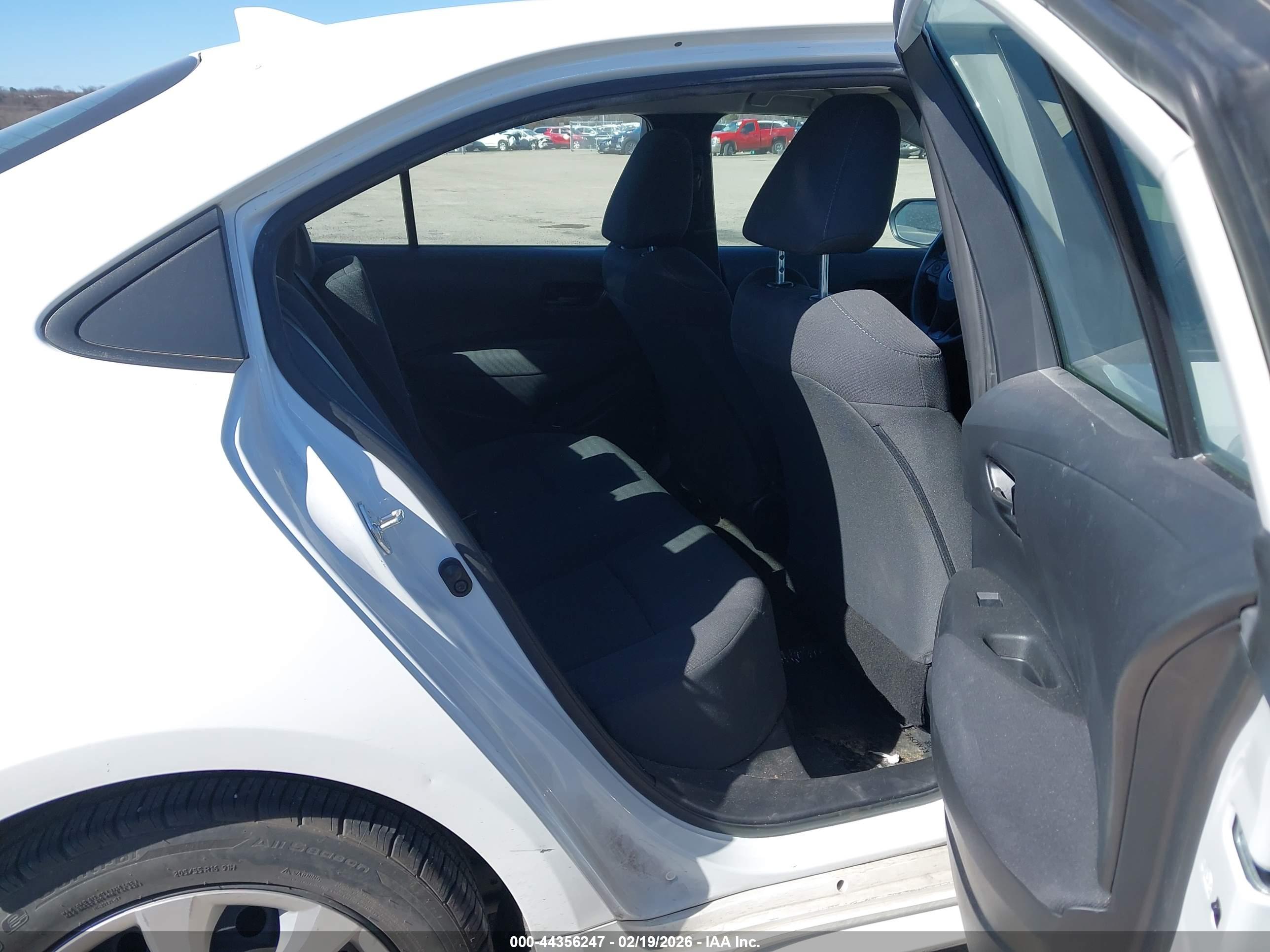 TOYOTA COROLLA image 8