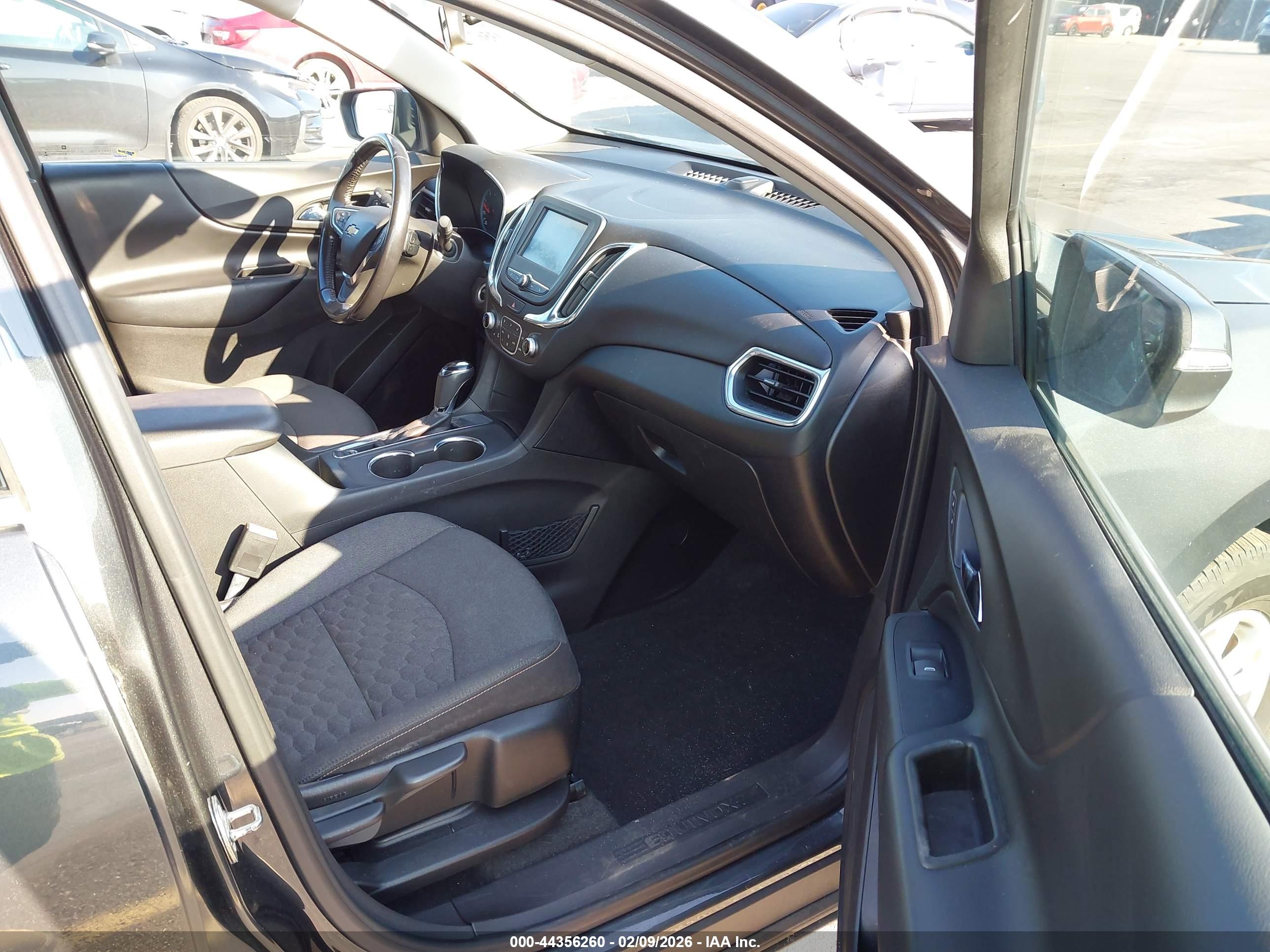 CHEVROLET EQUINOX image 5
