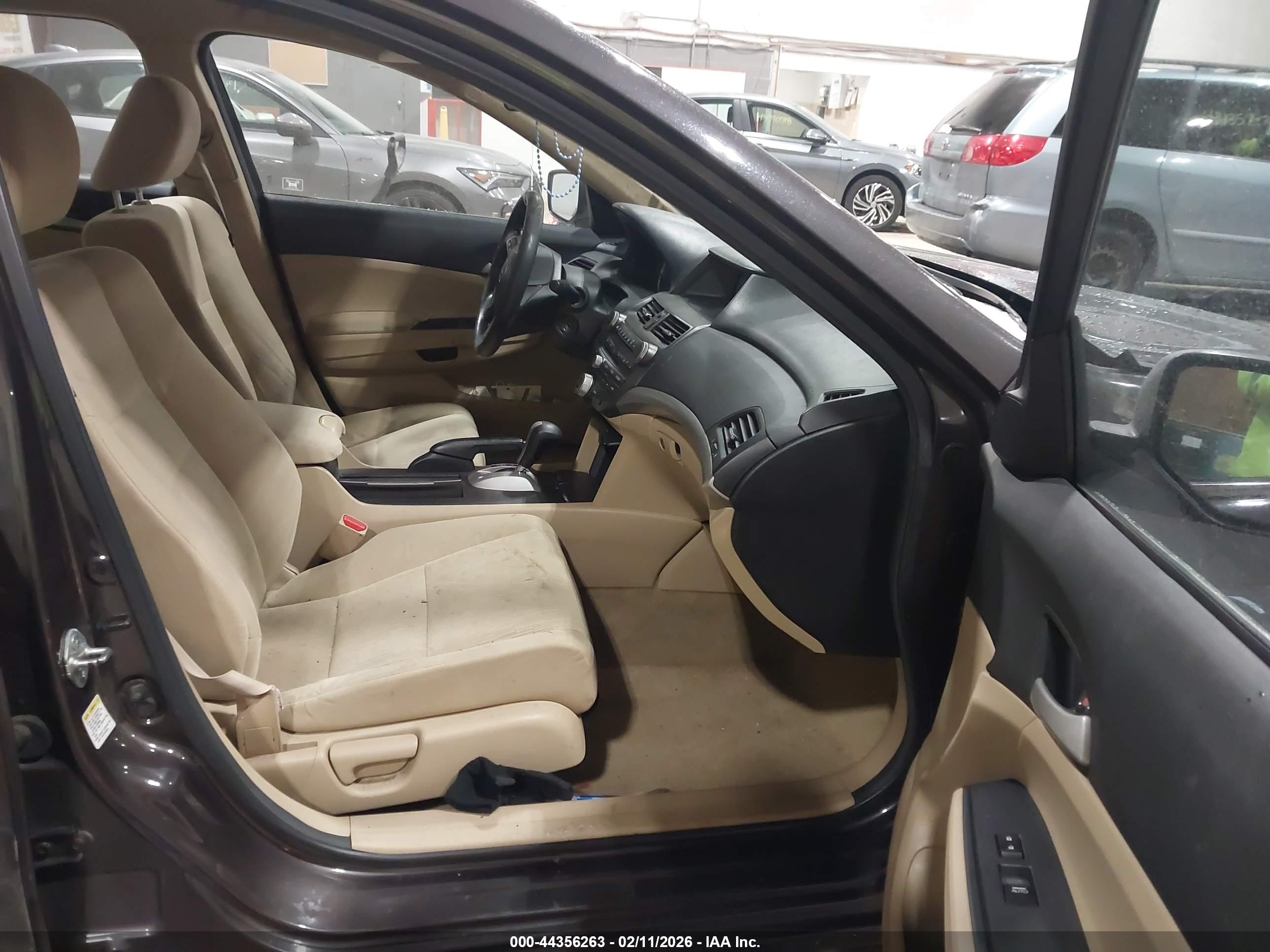 HONDA ACCORD image 5