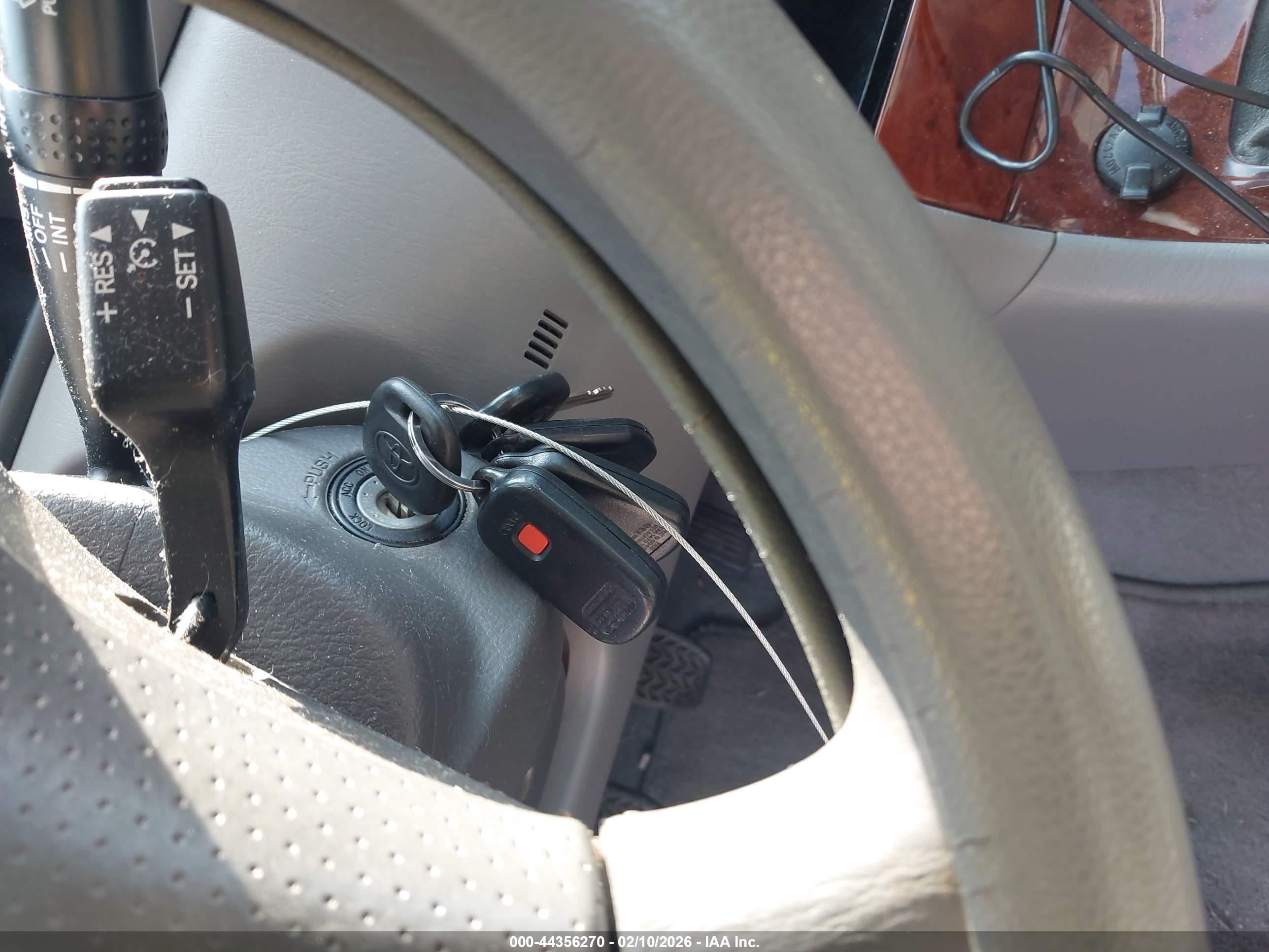 TOYOTA COROLLA image 11