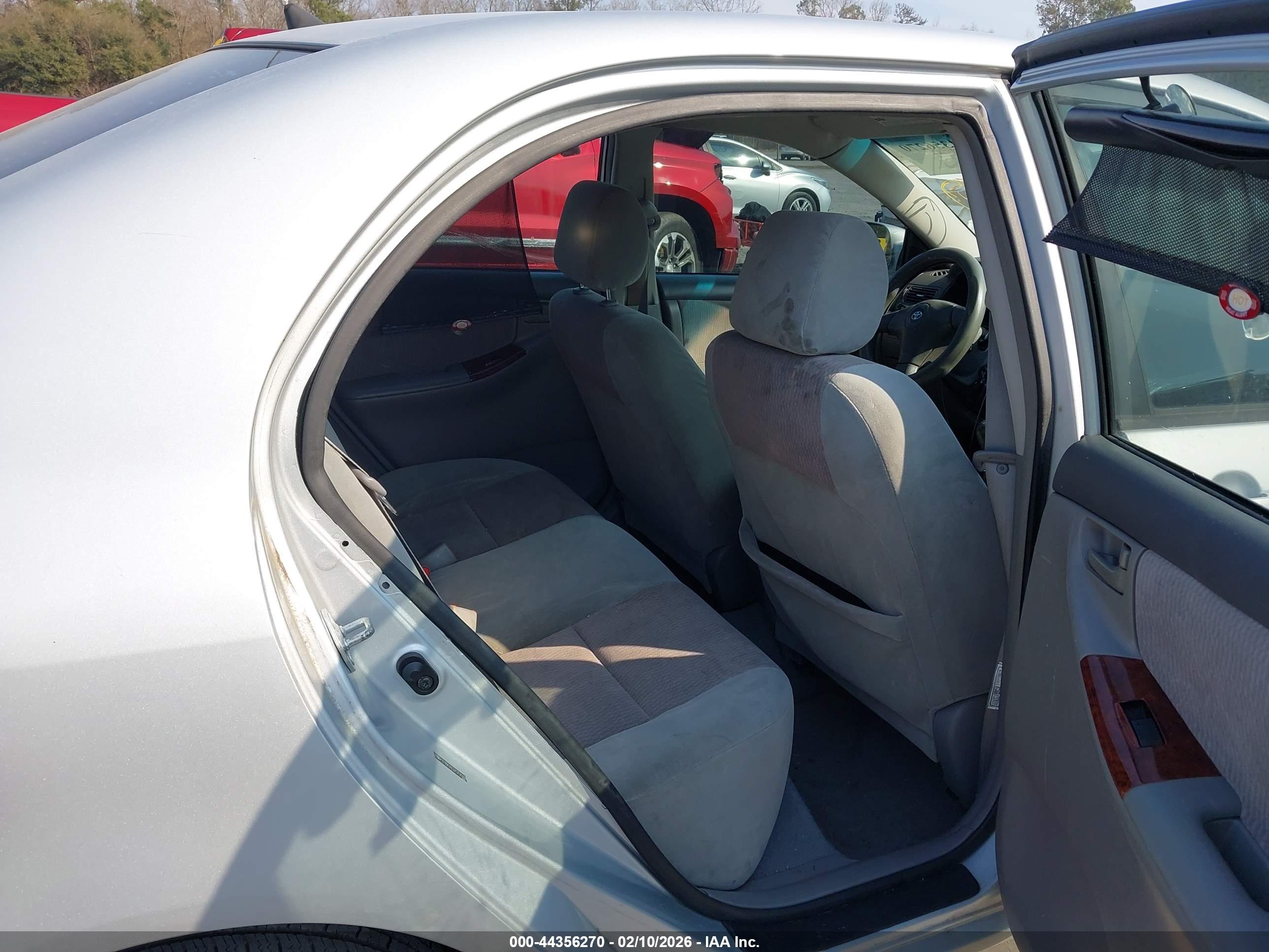 TOYOTA COROLLA image 8