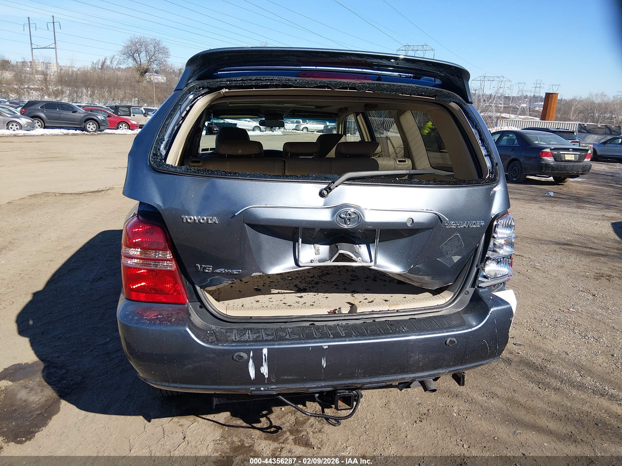 TOYOTA HIGHLANDER image 6