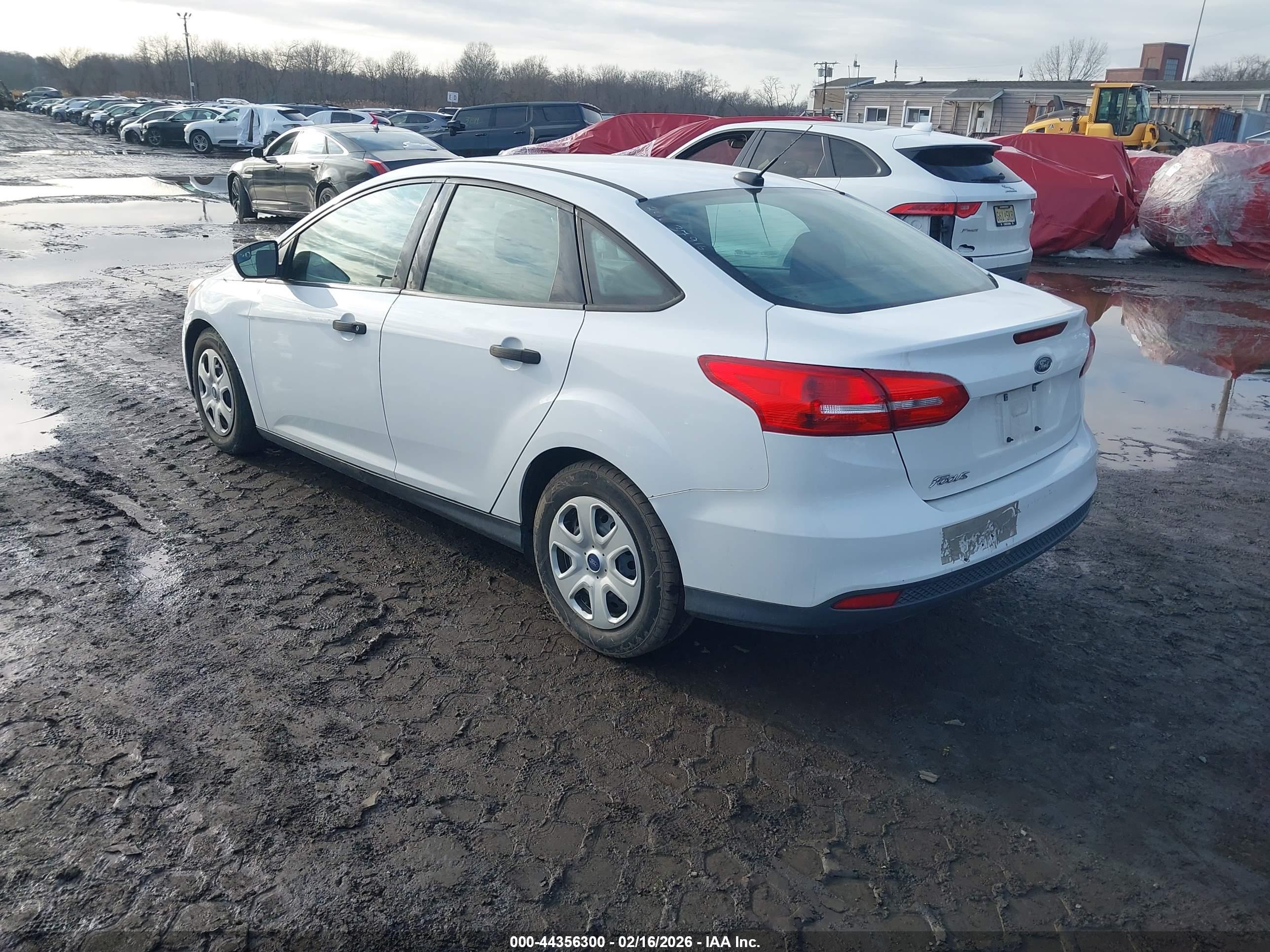 FORD FOCUS image 3