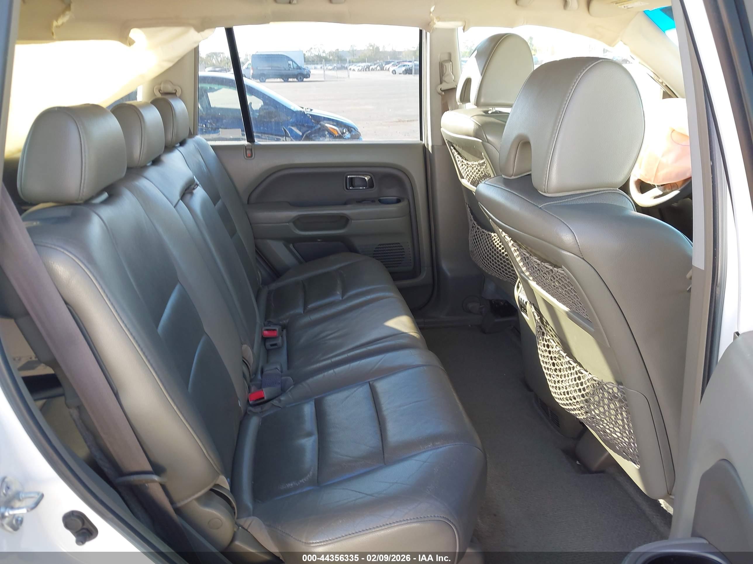 HONDA PILOT image 8