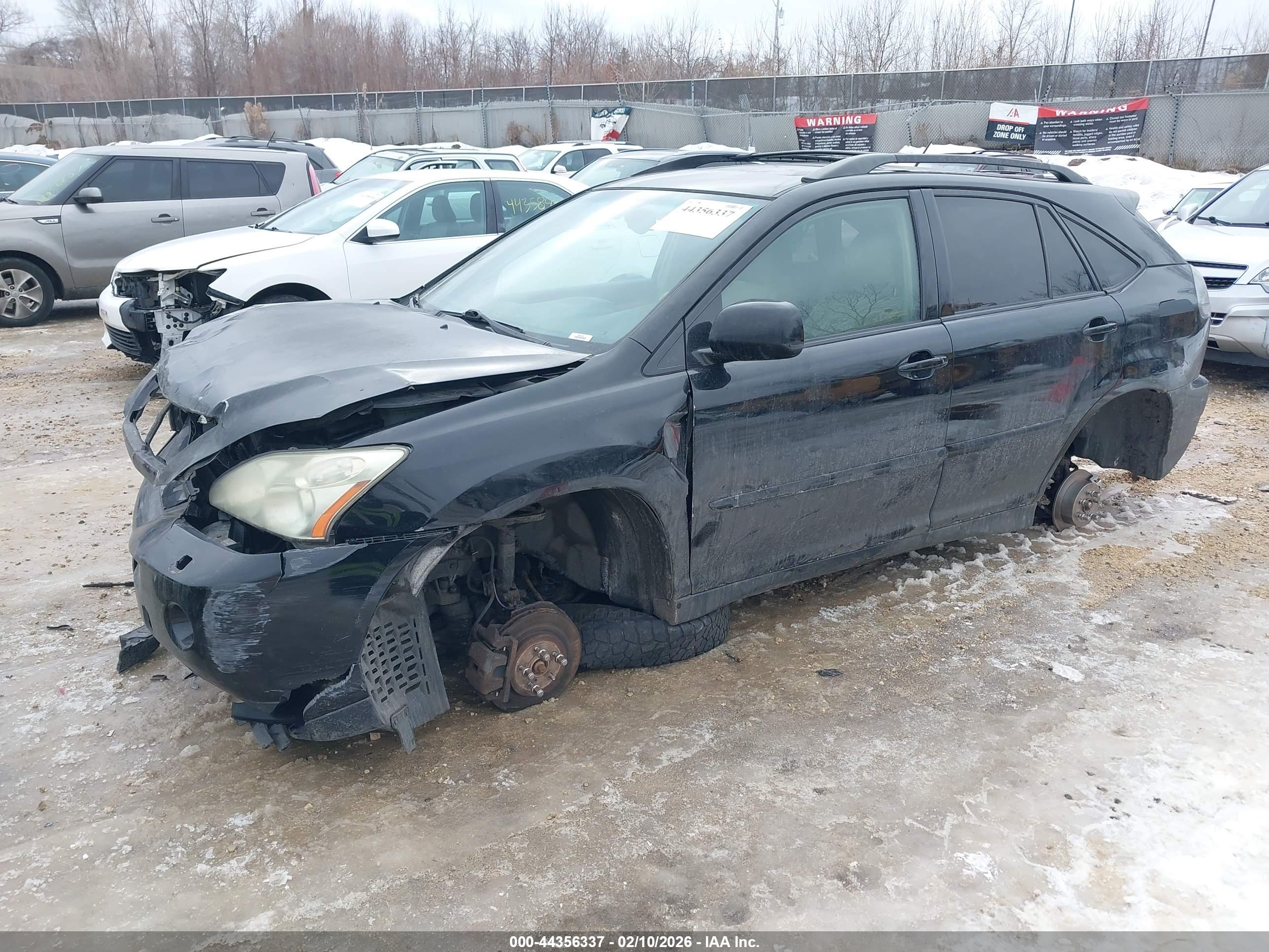 LEXUS RX image 2