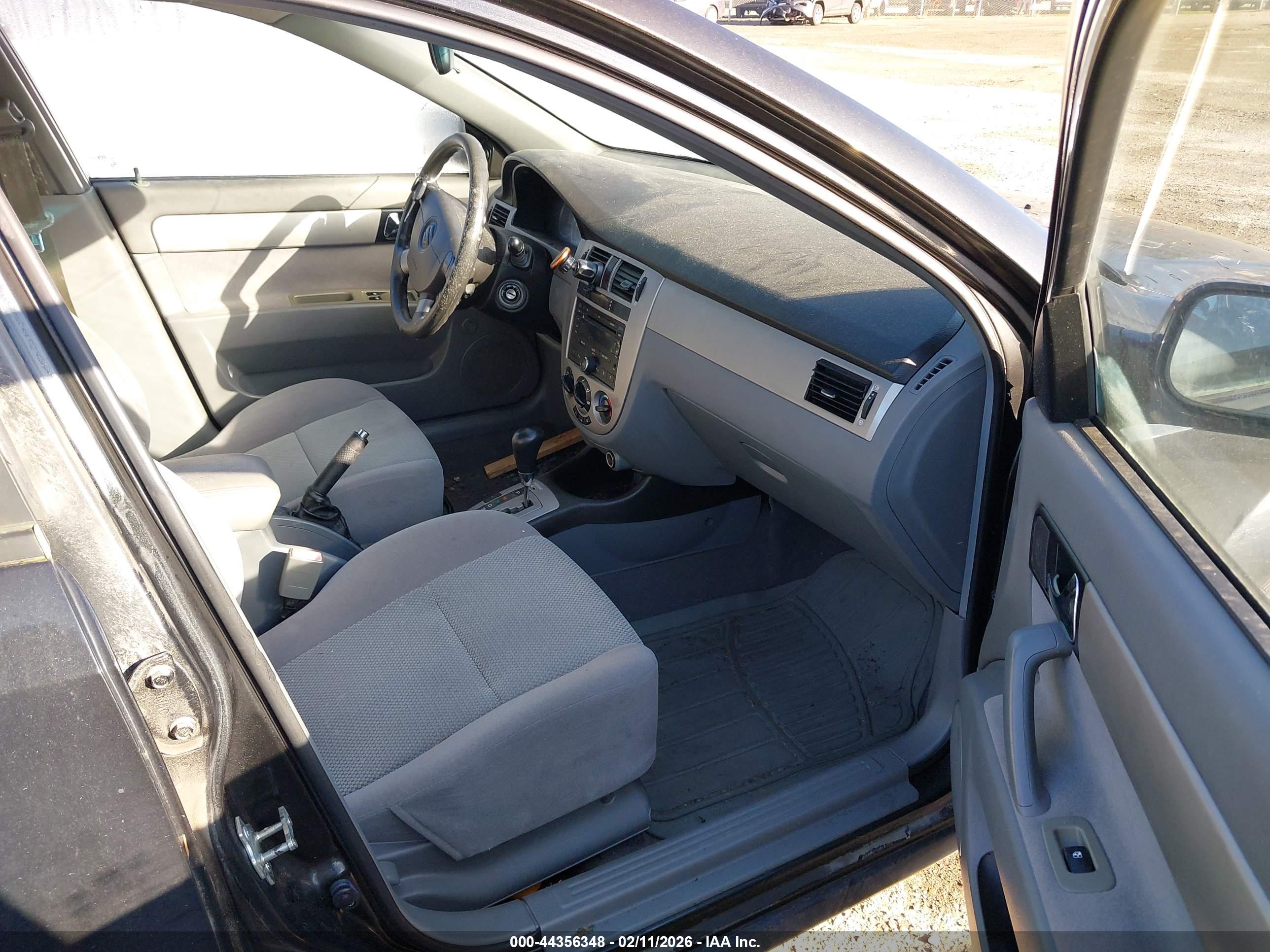 SUZUKI FORENZA image 5