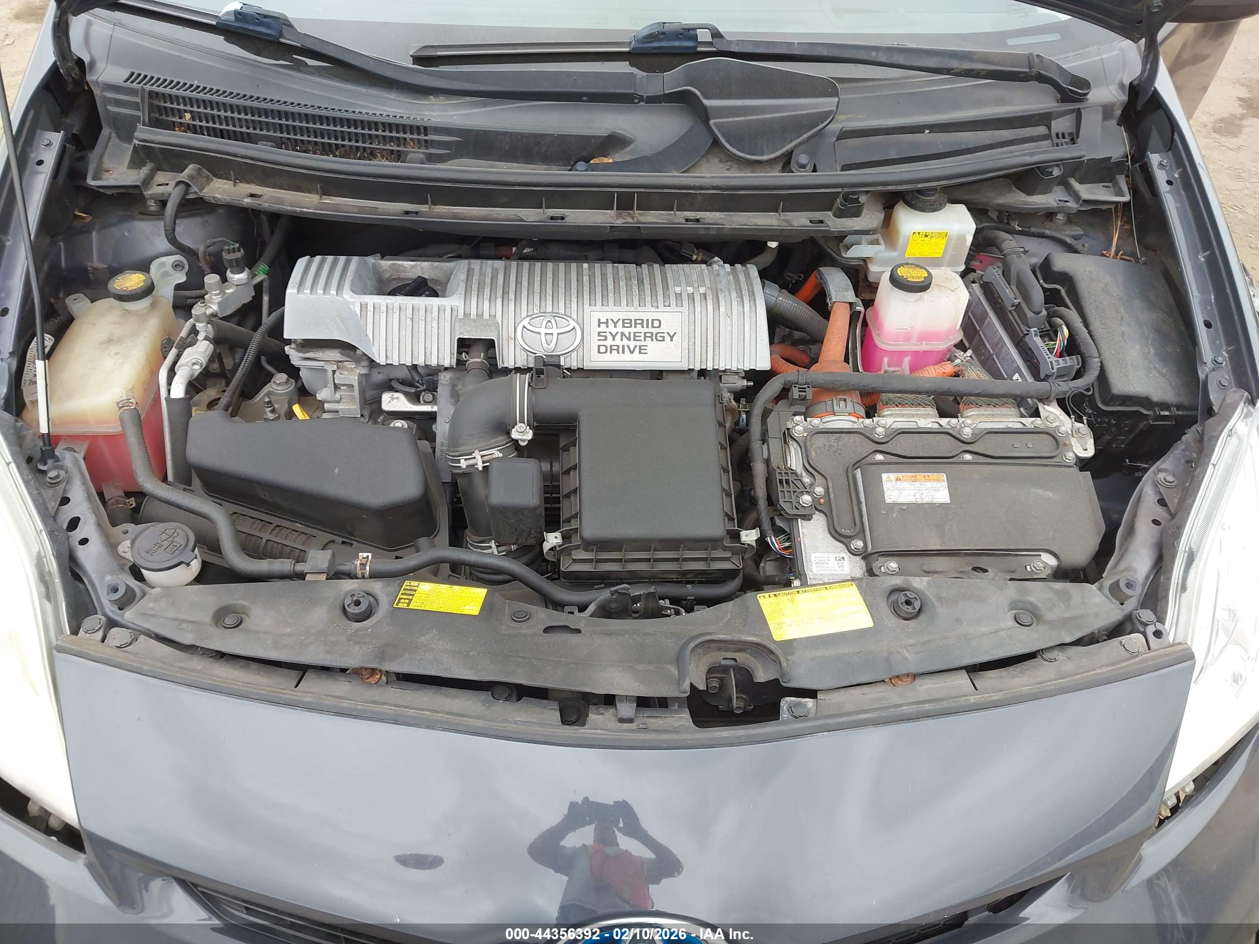 TOYOTA PRIUS image 10