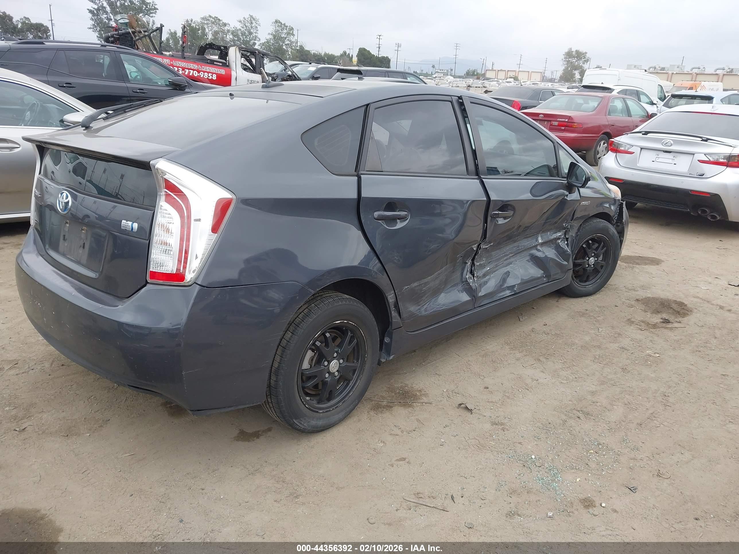 TOYOTA PRIUS image 4