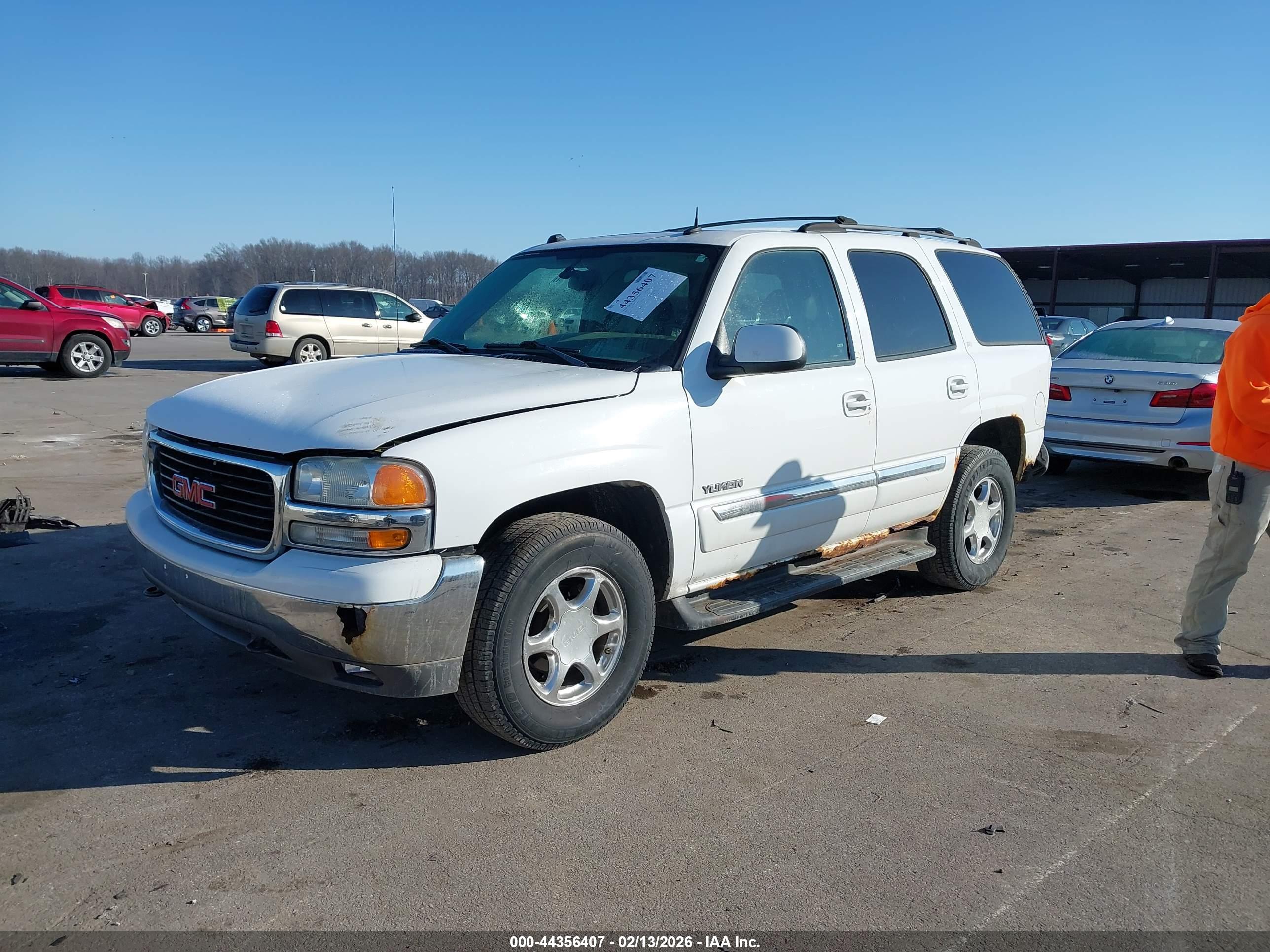 GMC YUKON image 2