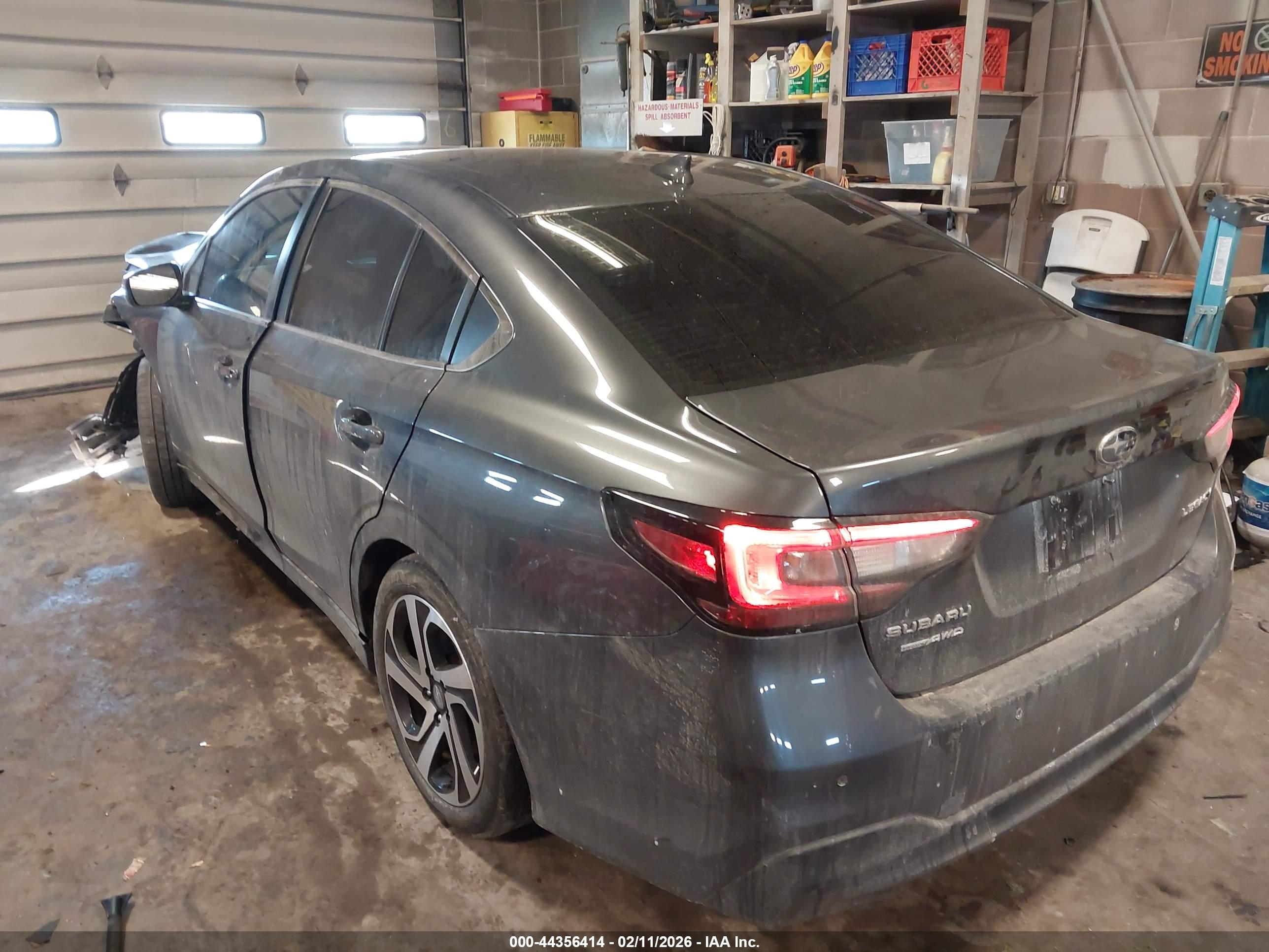 SUBARU LEGACY image 3