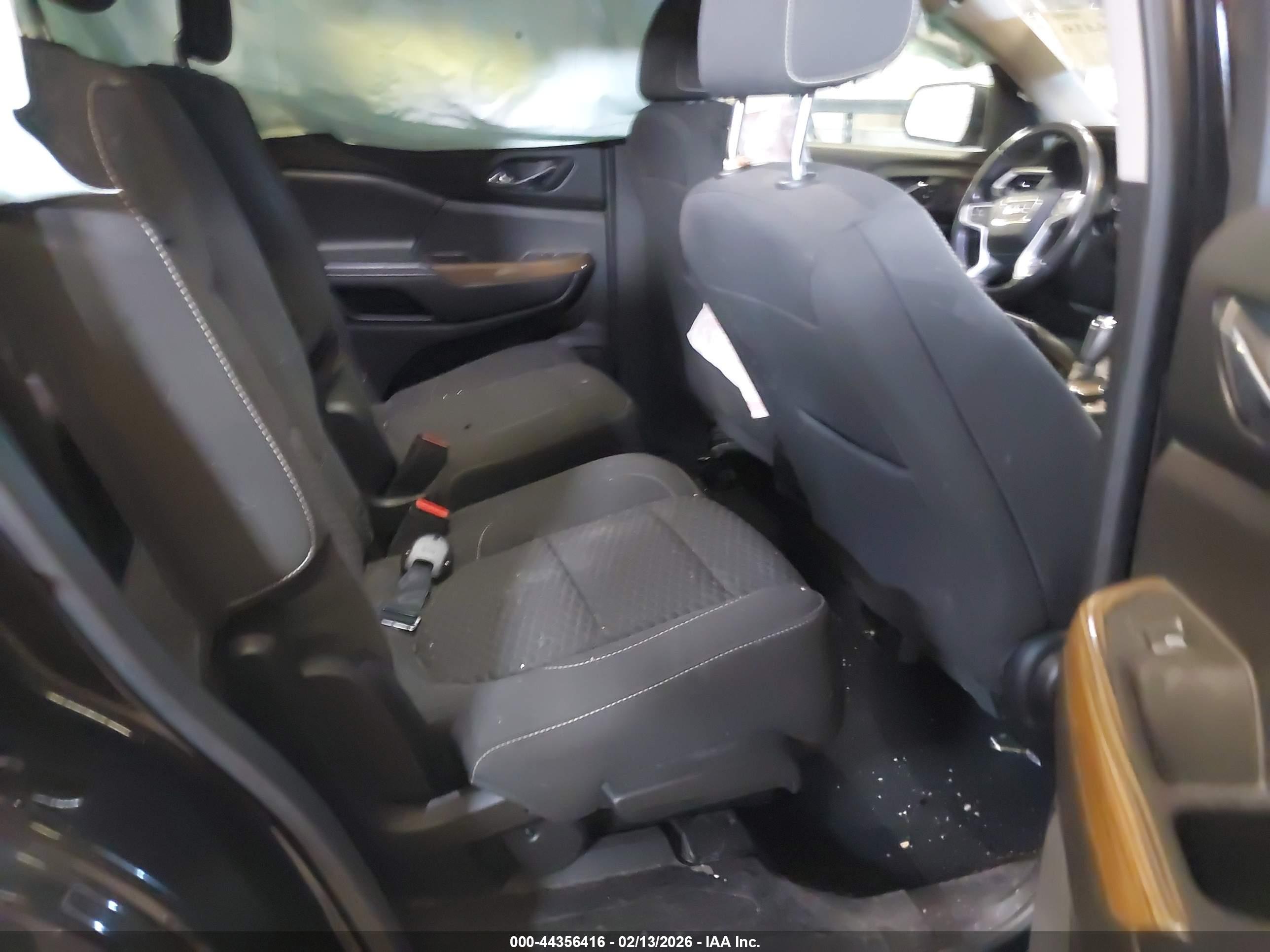 GMC ACADIA image 8
