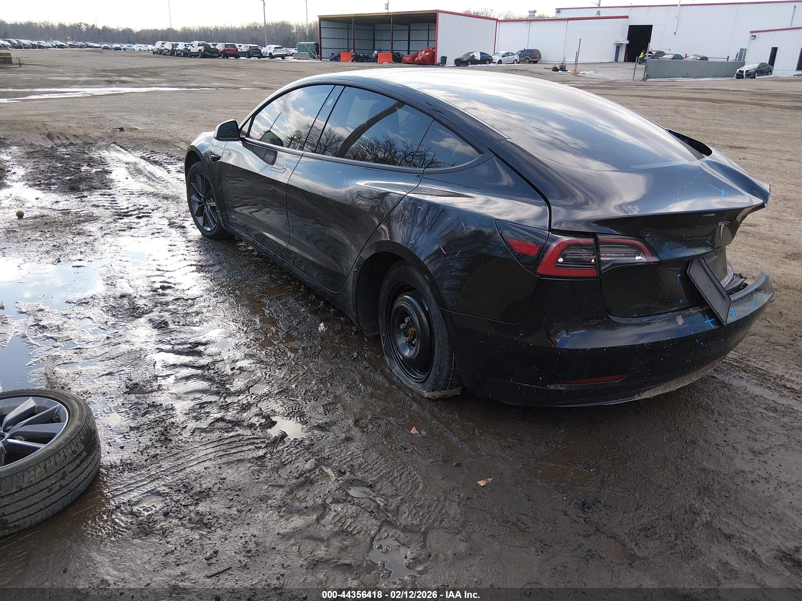 TESLA MODEL image 3