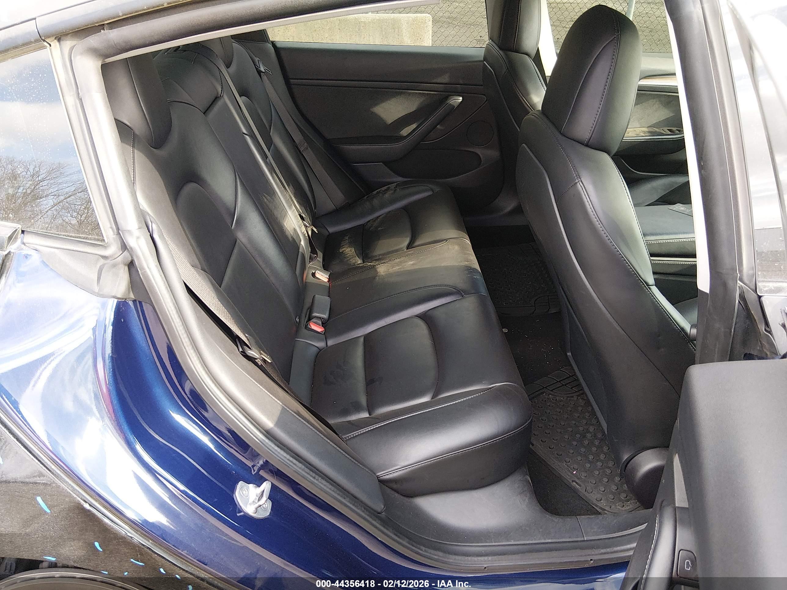 TESLA MODEL image 8