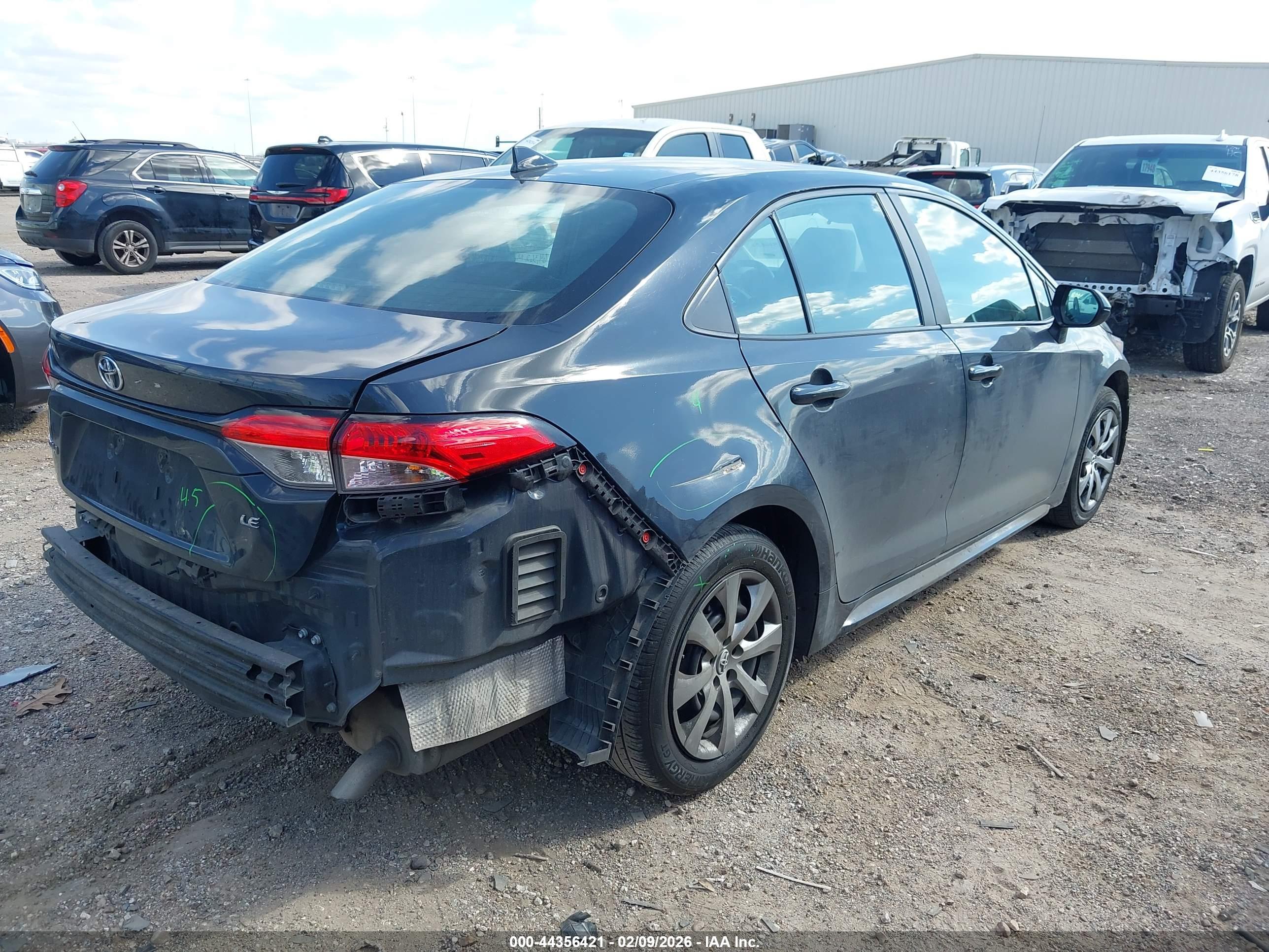 TOYOTA COROLLA image 4