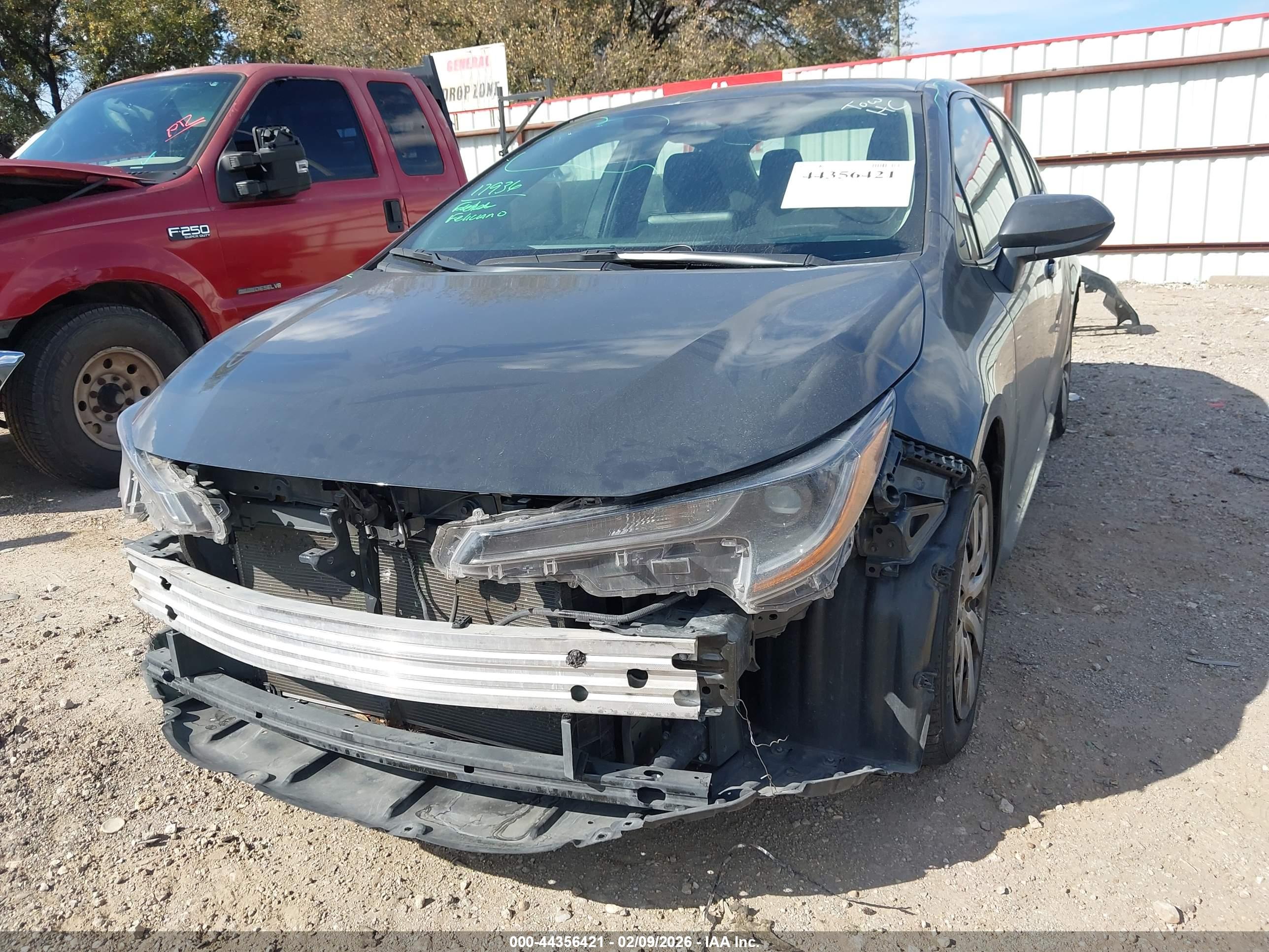 TOYOTA COROLLA image 6
