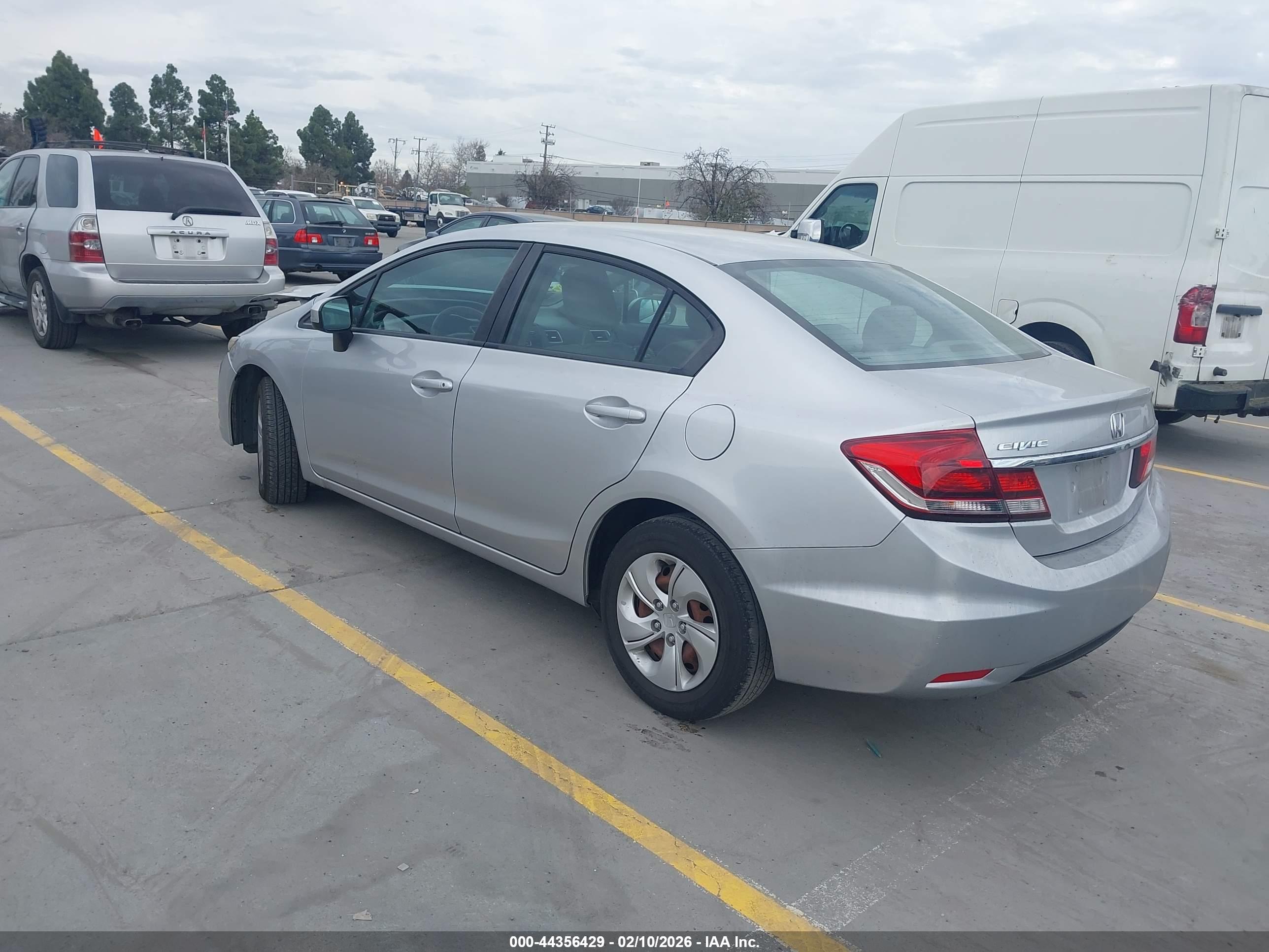 HONDA CIVIC image 3