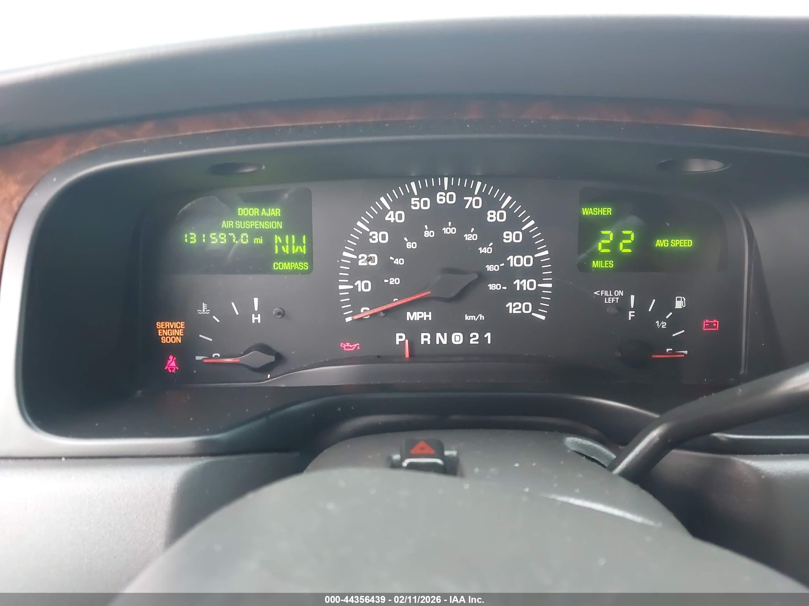 LINCOLN TOWN image 7