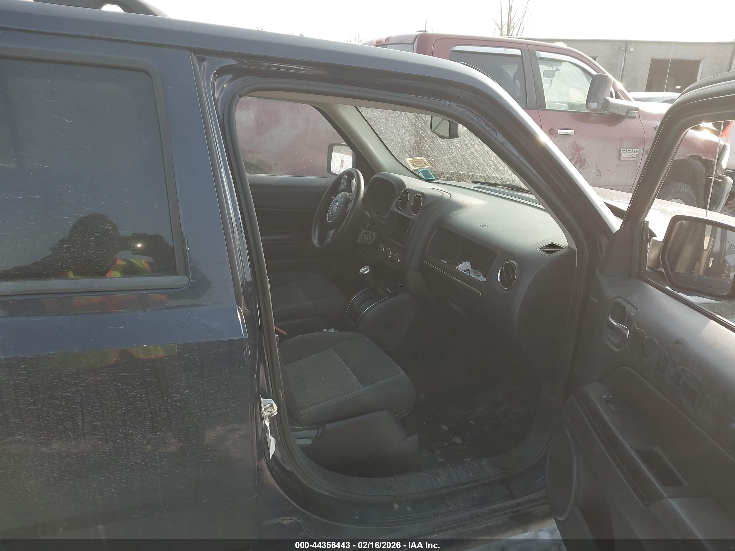 JEEP PATRIOT image 5