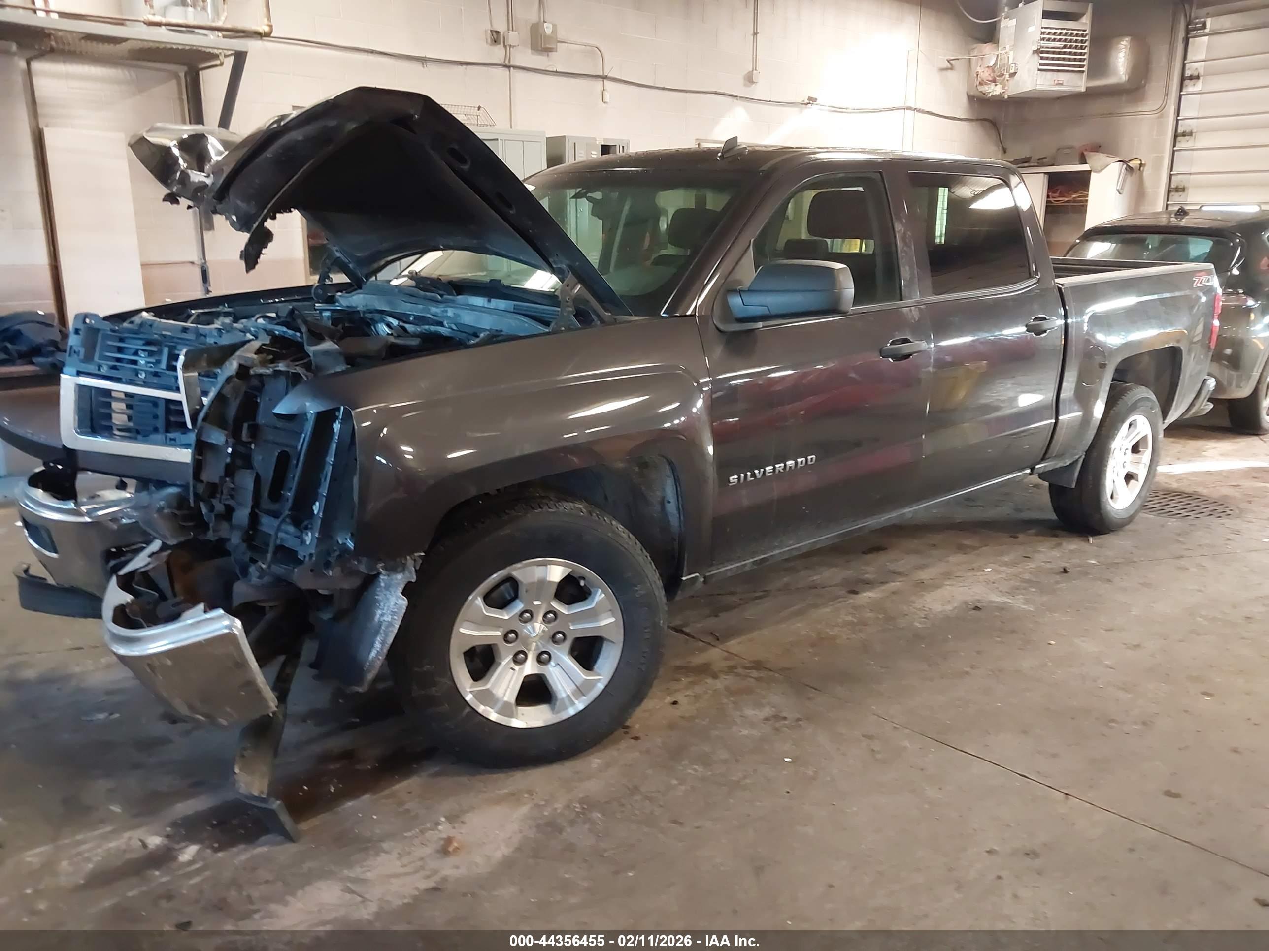 CHEVROLET SILVERADO image 2