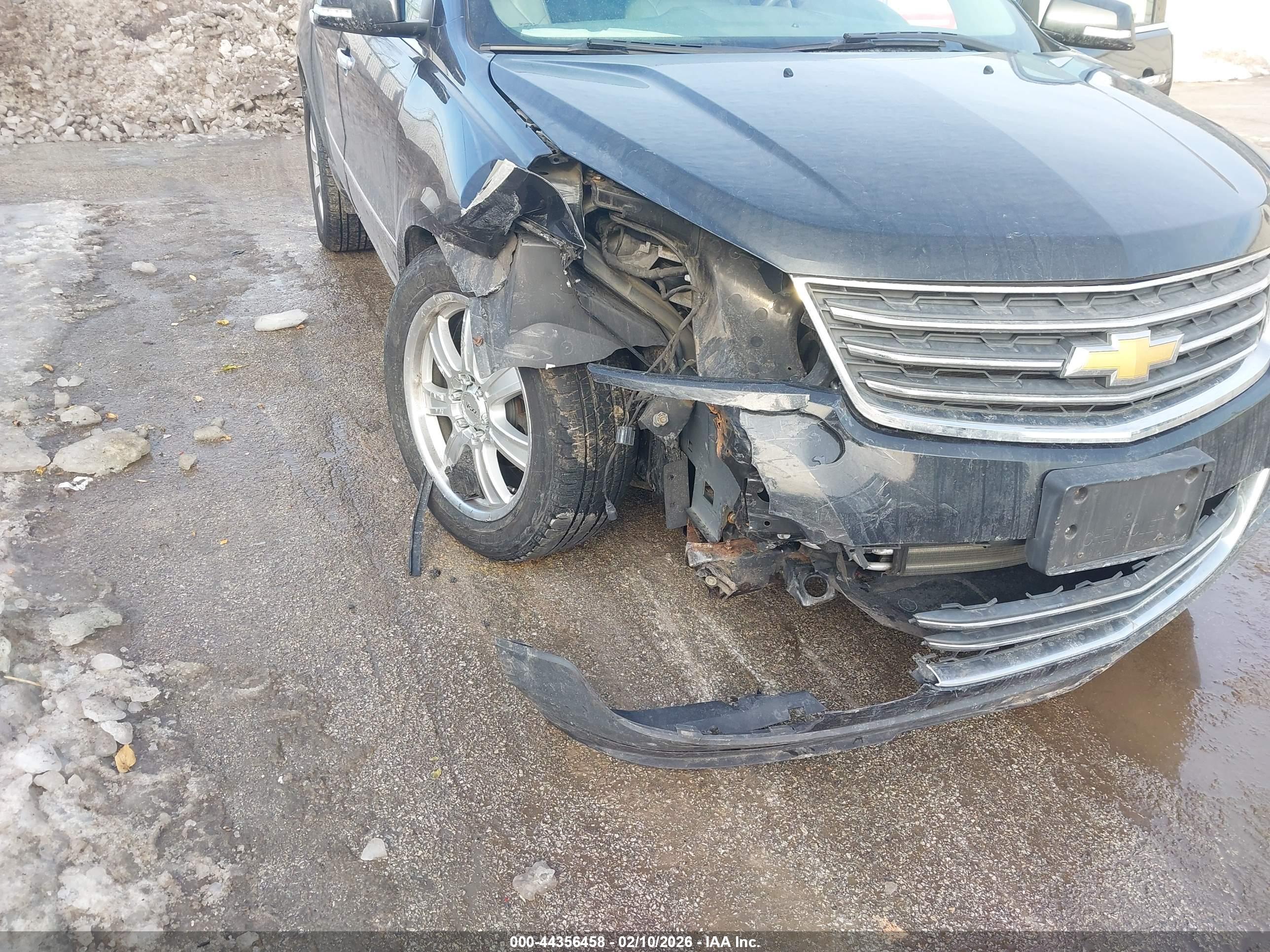 CHEVROLET TRAVERSE image 6