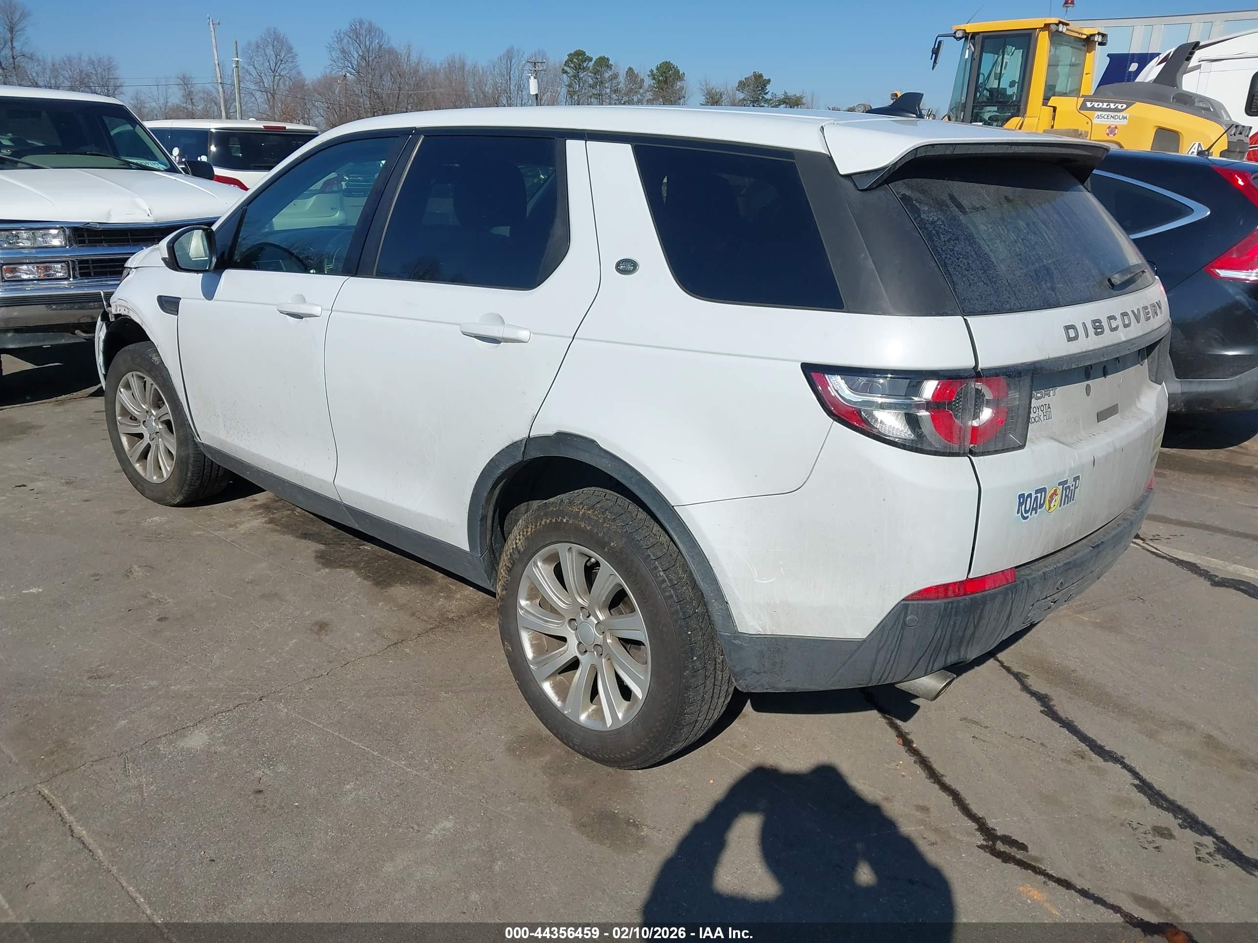 LAND ROVER image 3