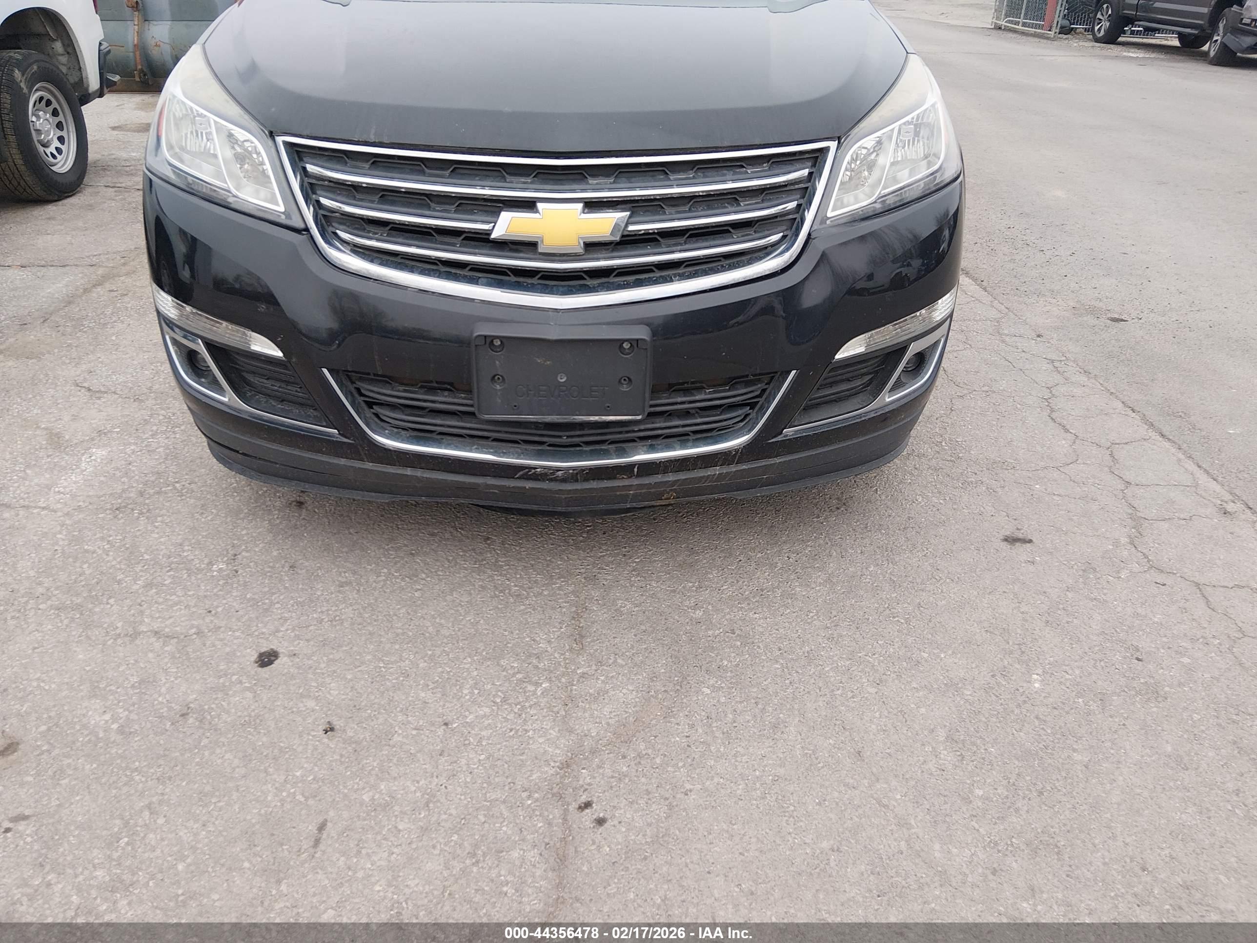 CHEVROLET TRAVERSE image 6