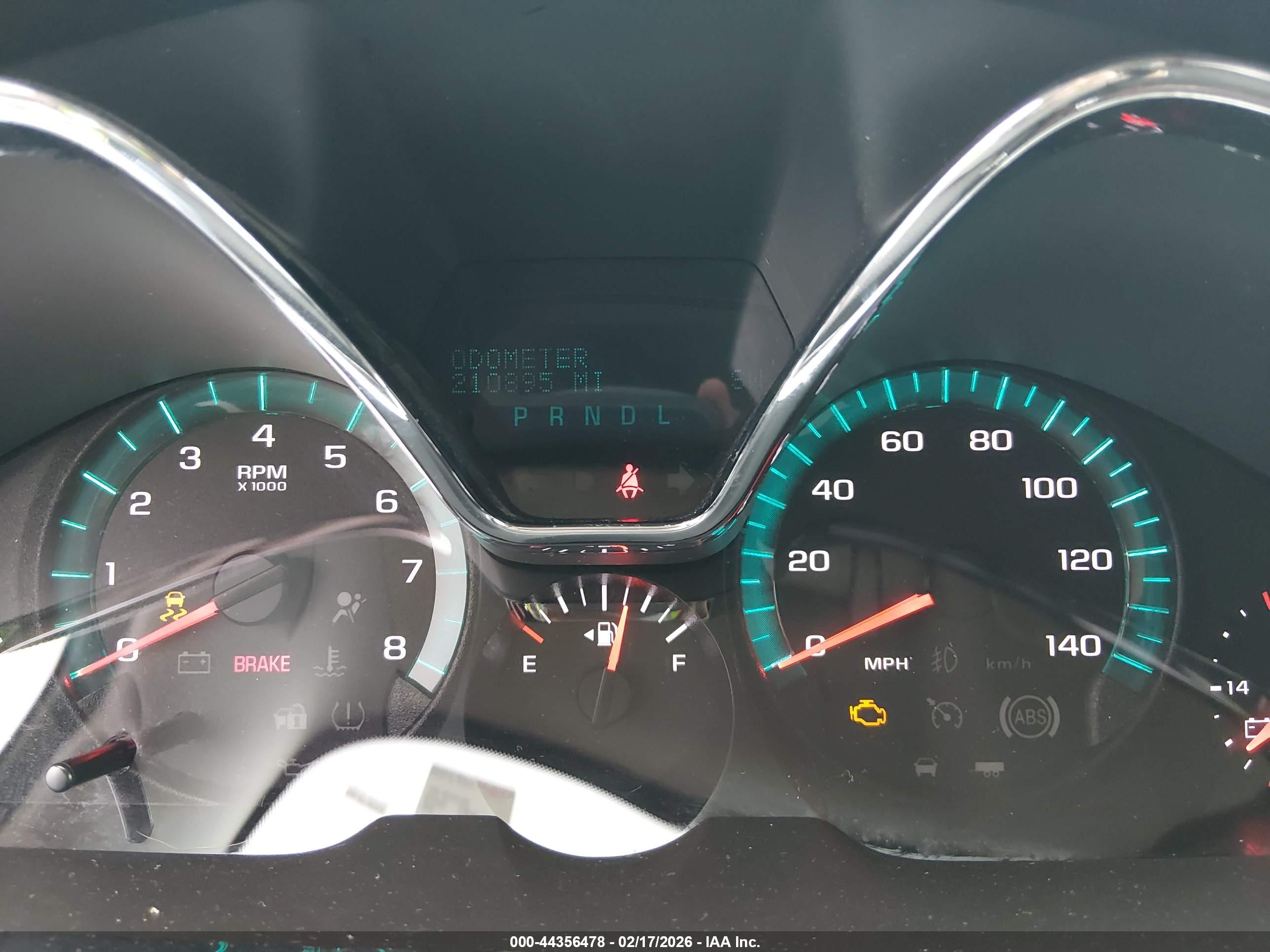 CHEVROLET TRAVERSE image 7