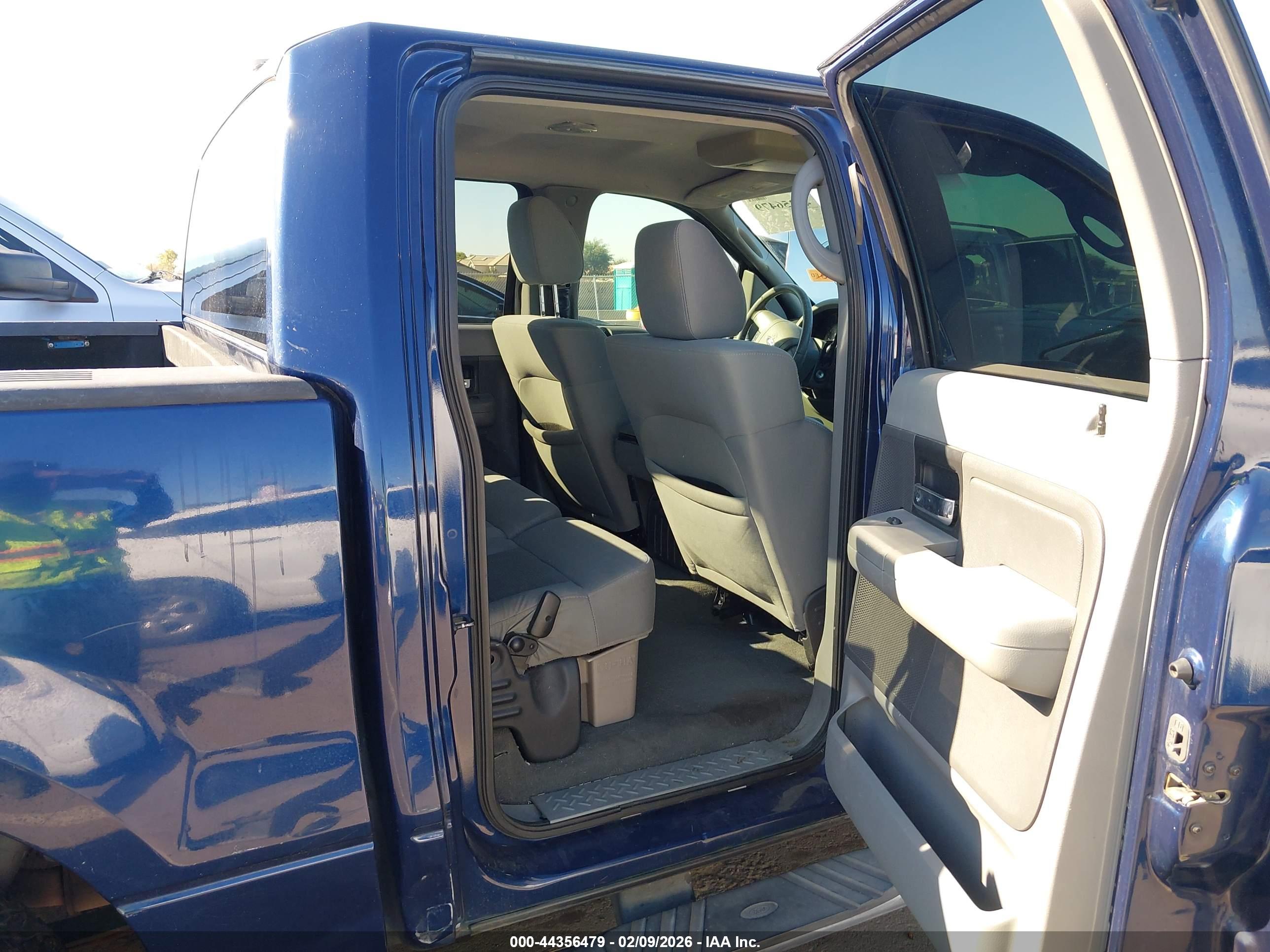 FORD F-150 image 8