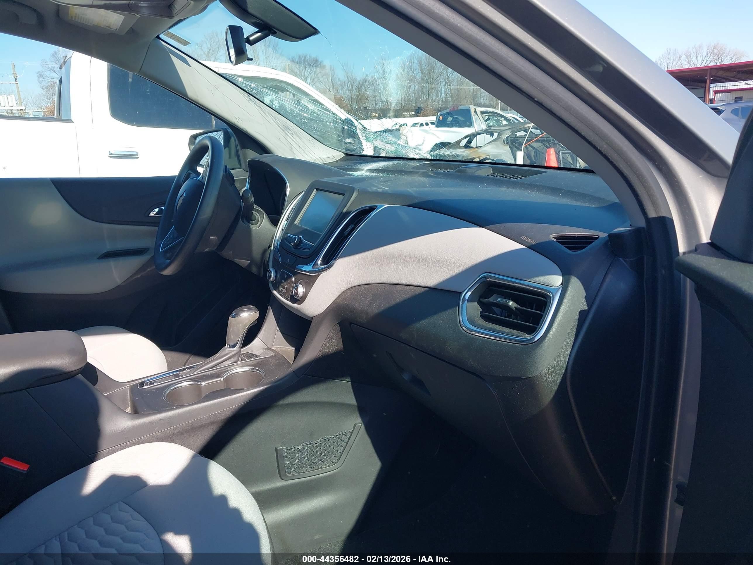 CHEVROLET EQUINOX image 5