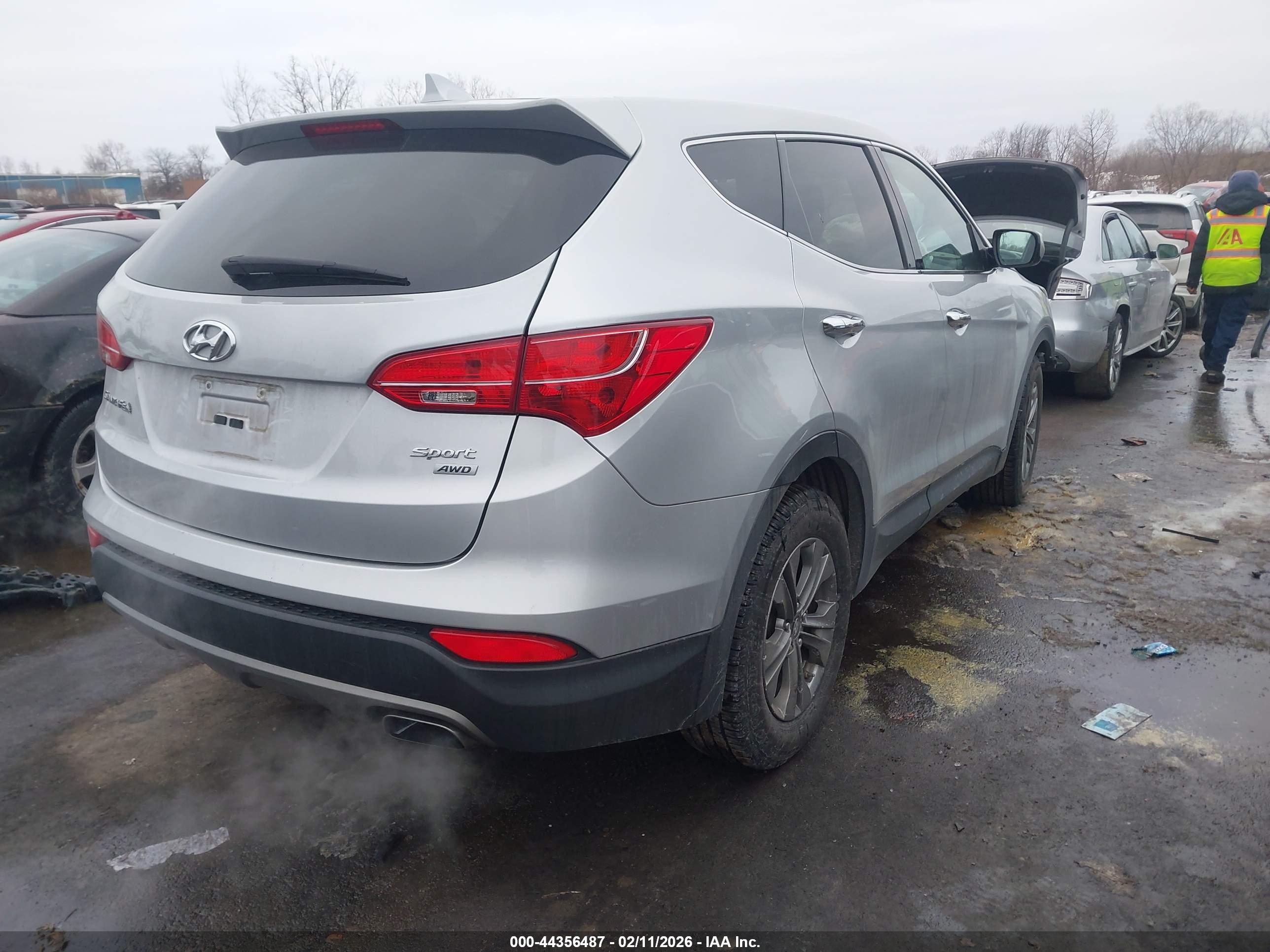 HYUNDAI SANTA image 4
