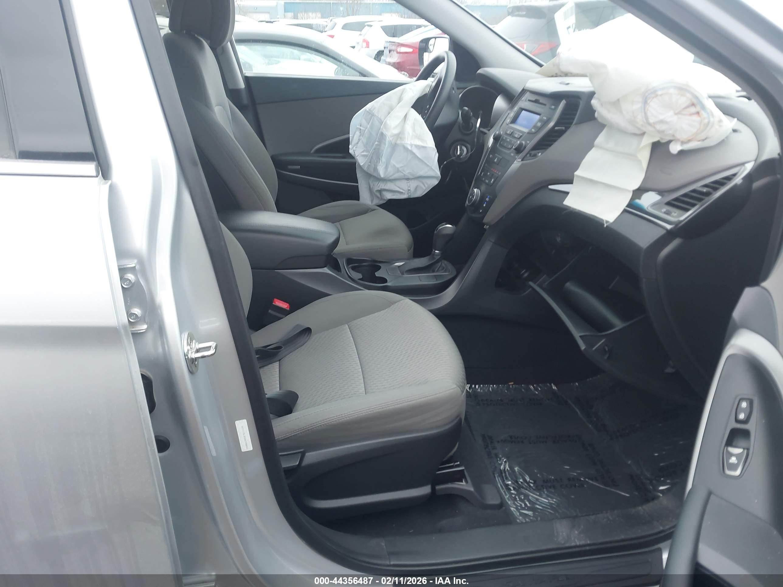 HYUNDAI SANTA image 5