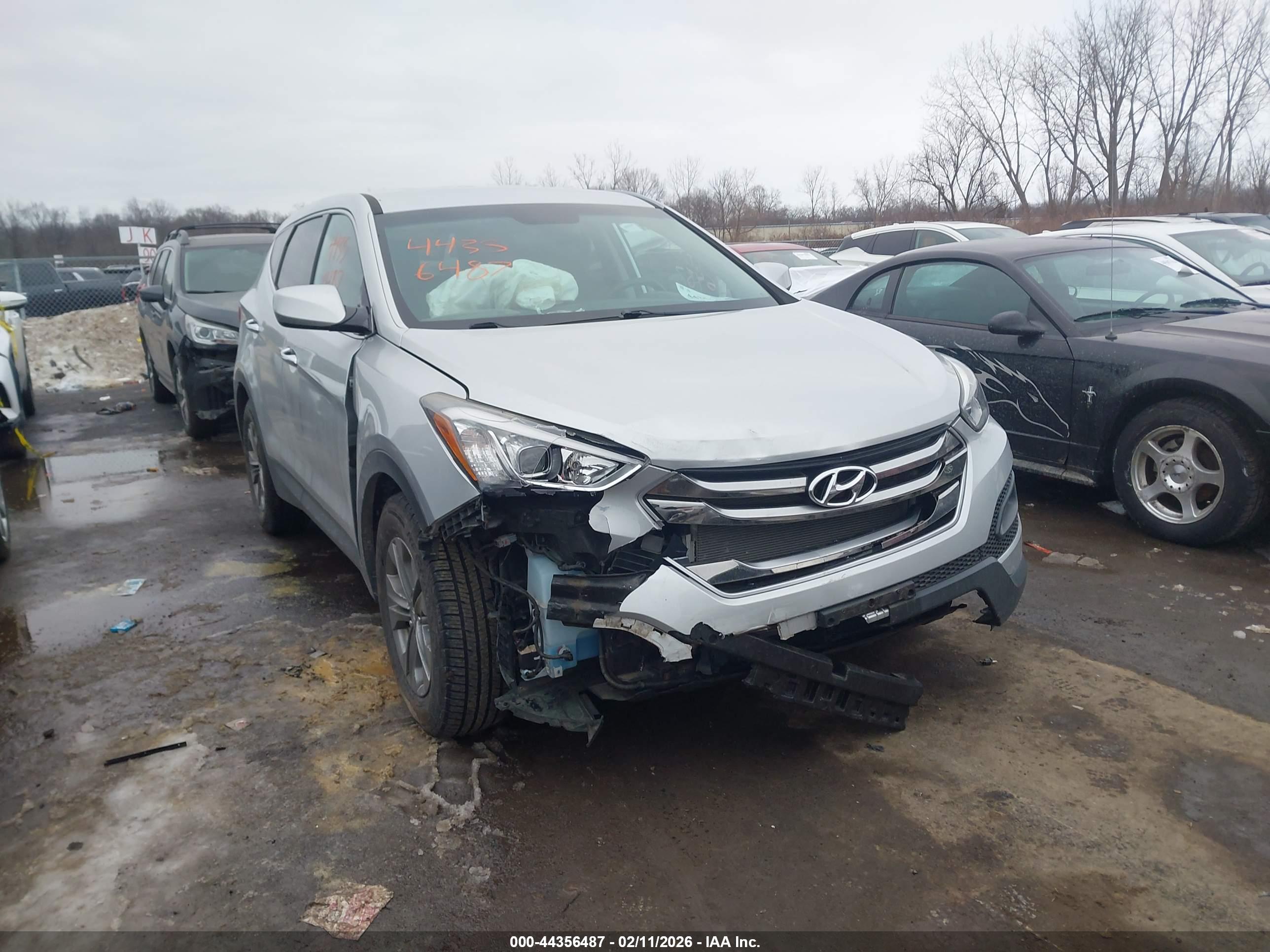 HYUNDAI SANTA image 6