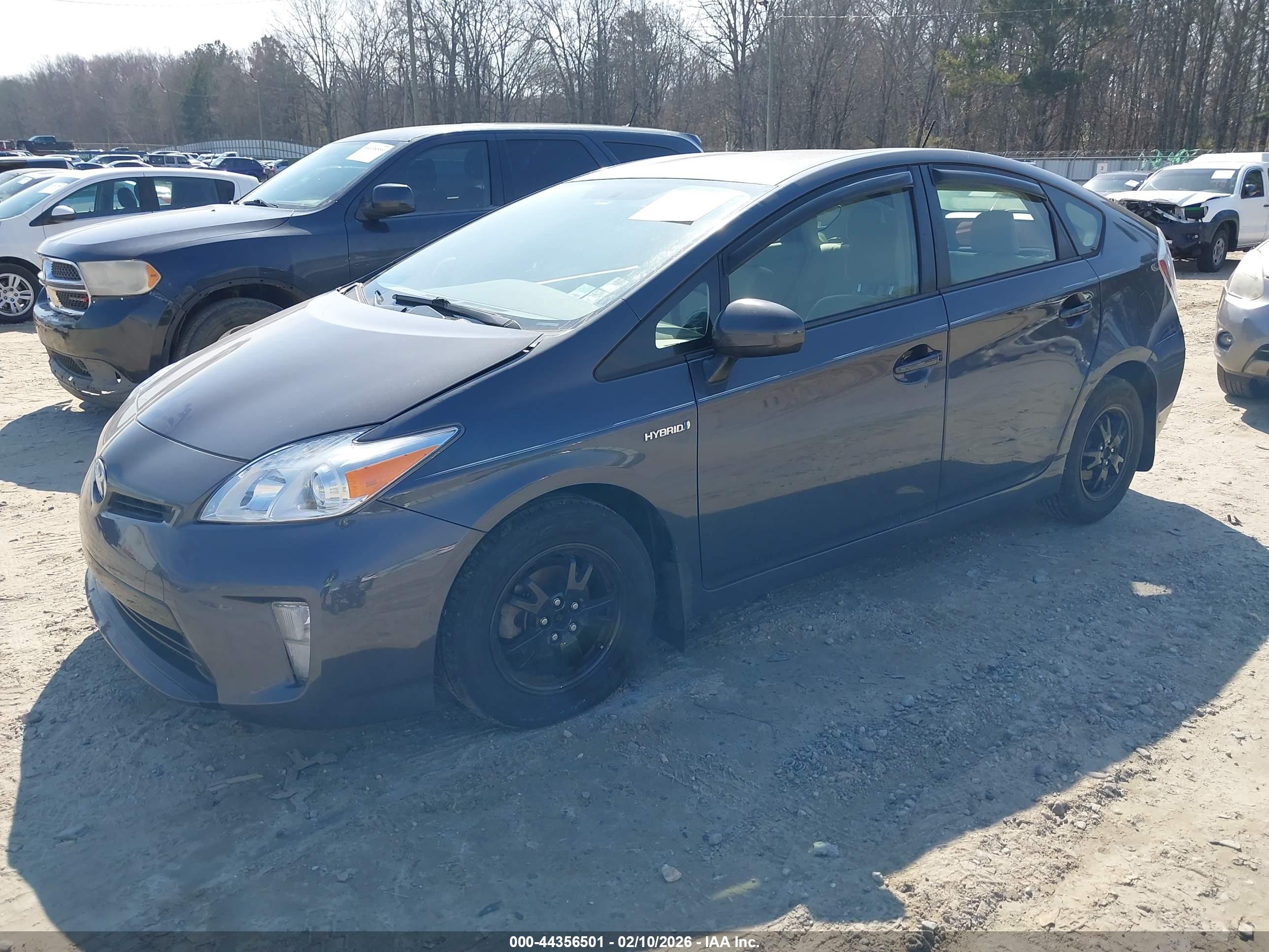 TOYOTA PRIUS image 2