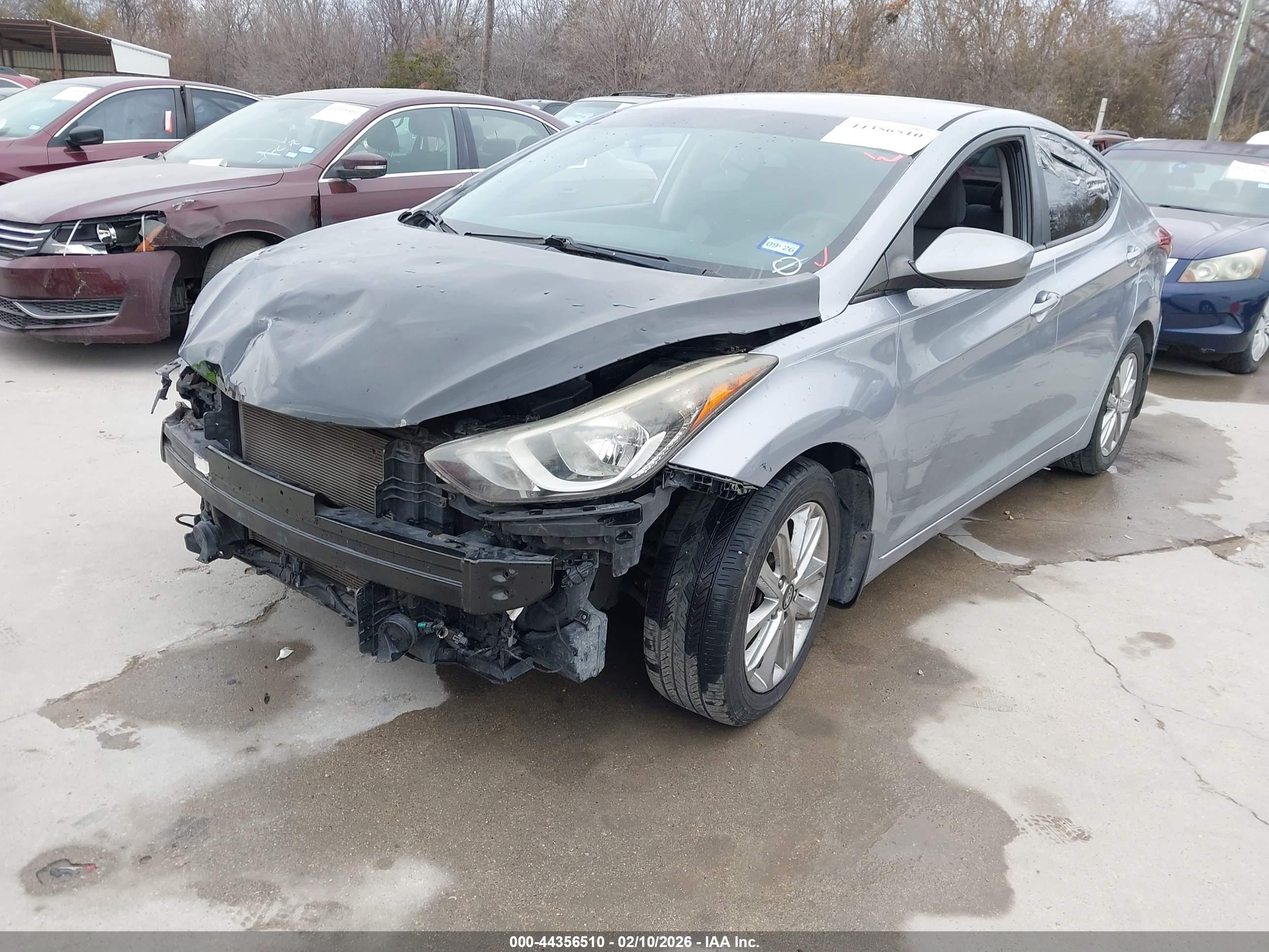 HYUNDAI ELANTRA image 2