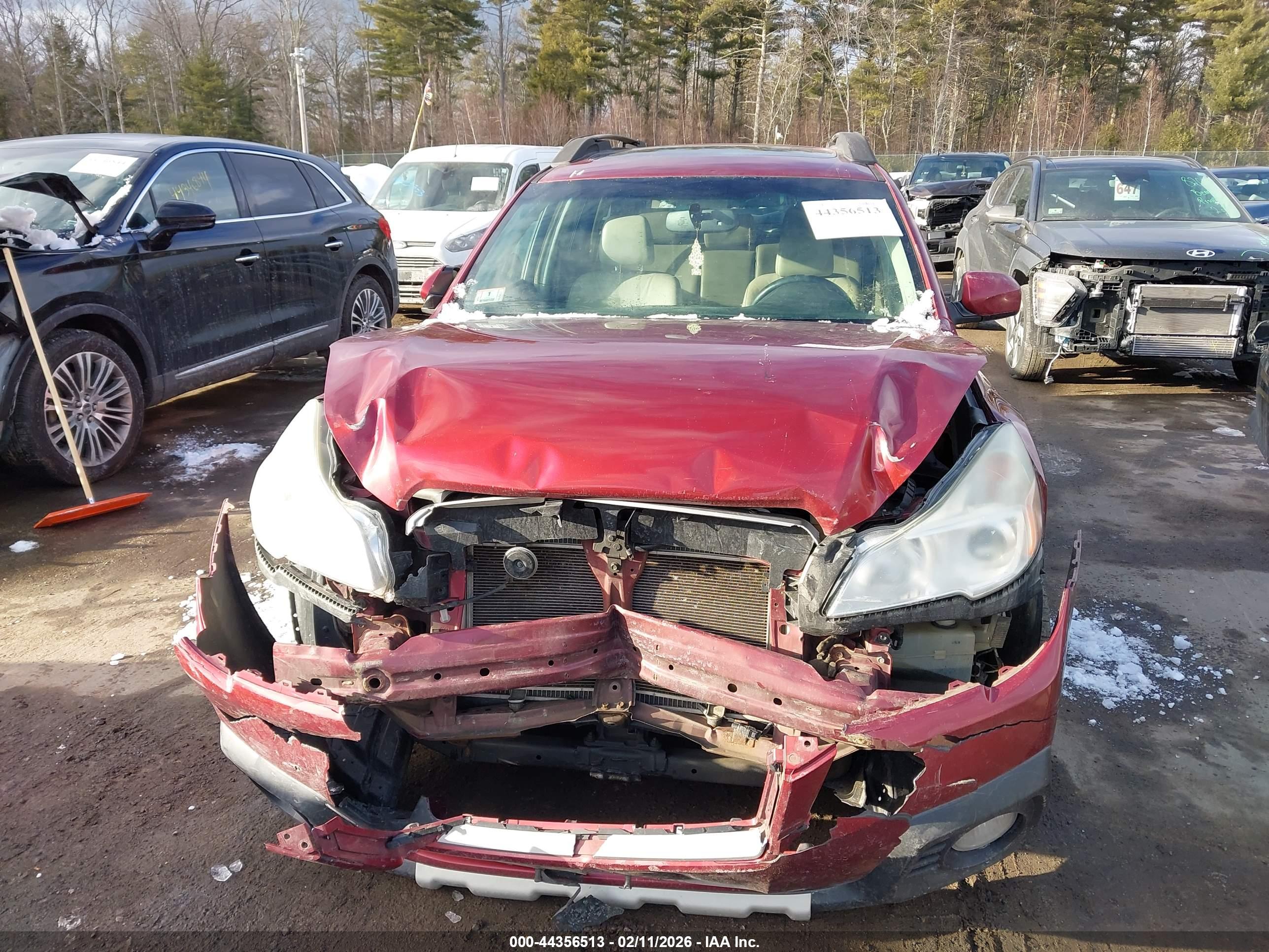 SUBARU OUTBACK image 6