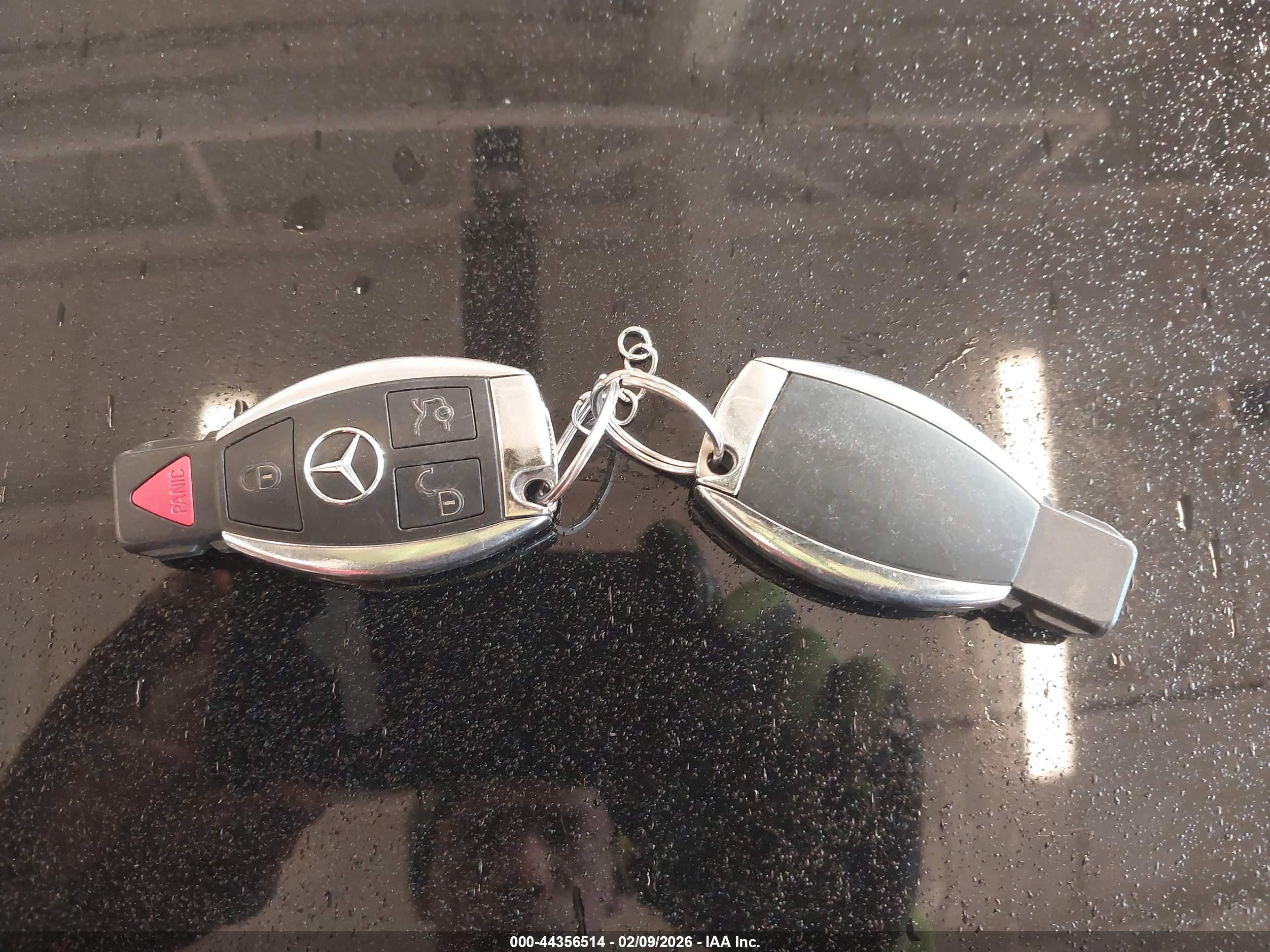 MERCEDES-BENZ E image 11