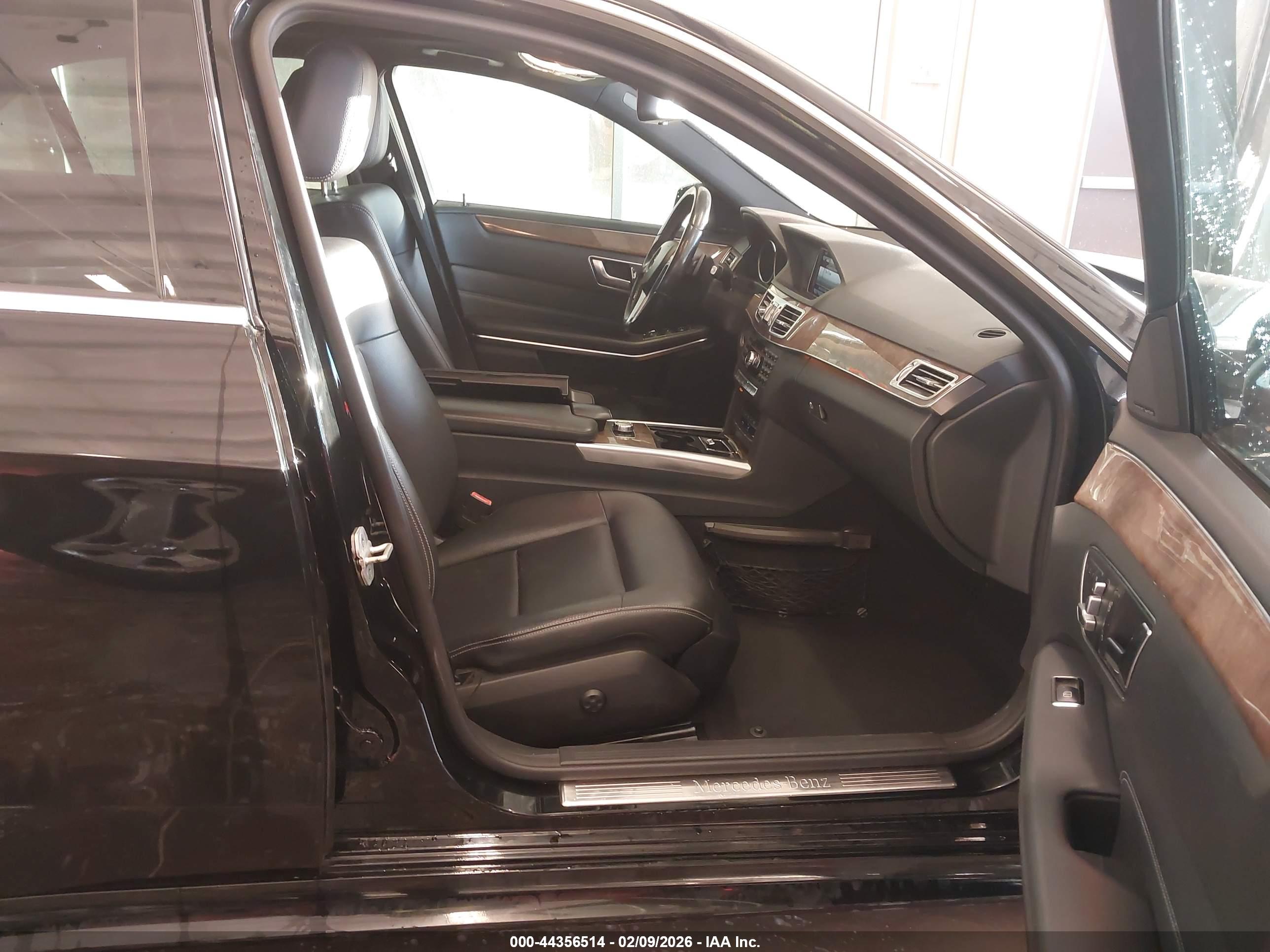 MERCEDES-BENZ E image 5