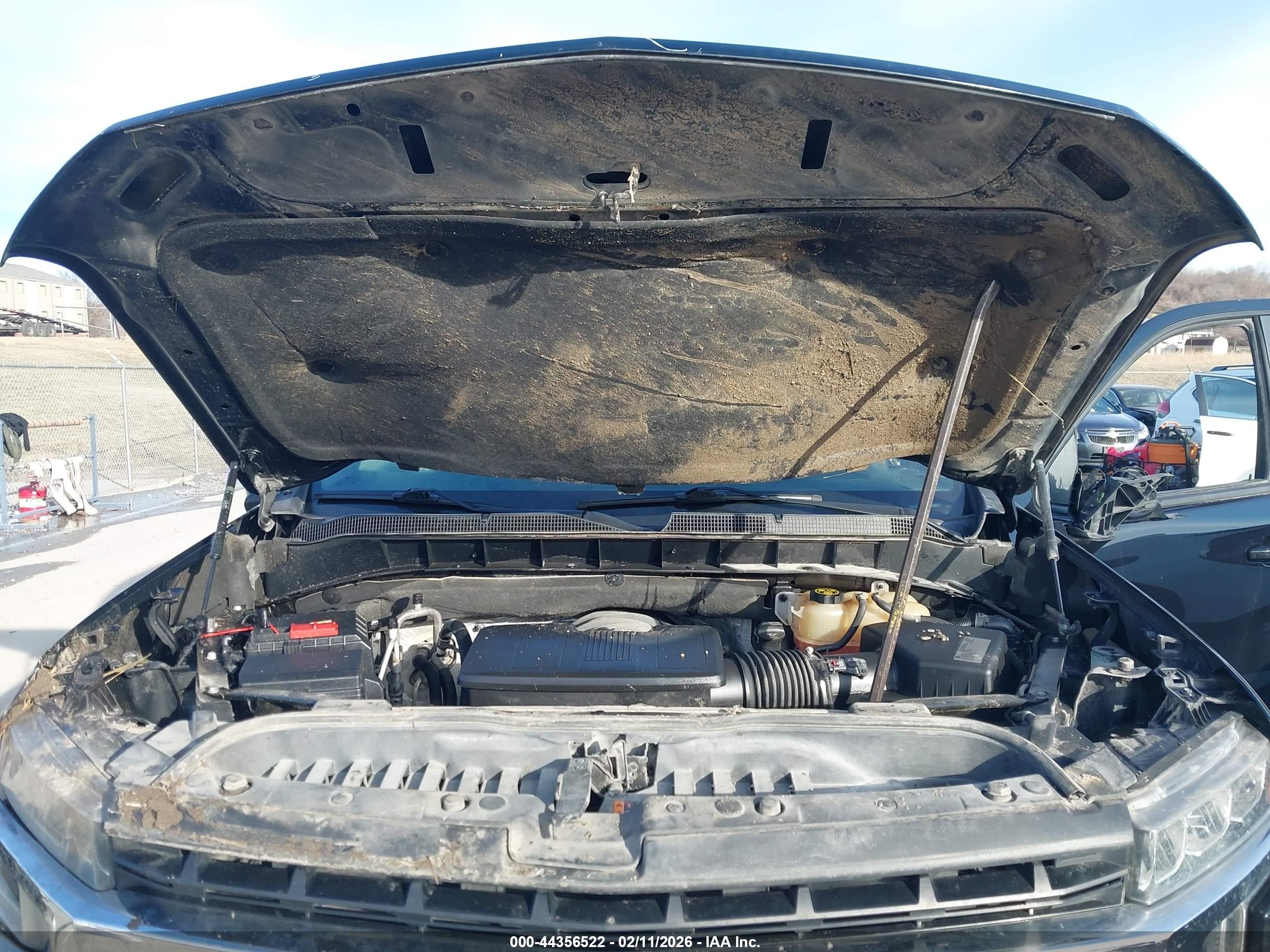 CHEVROLET SILVERADO image 10